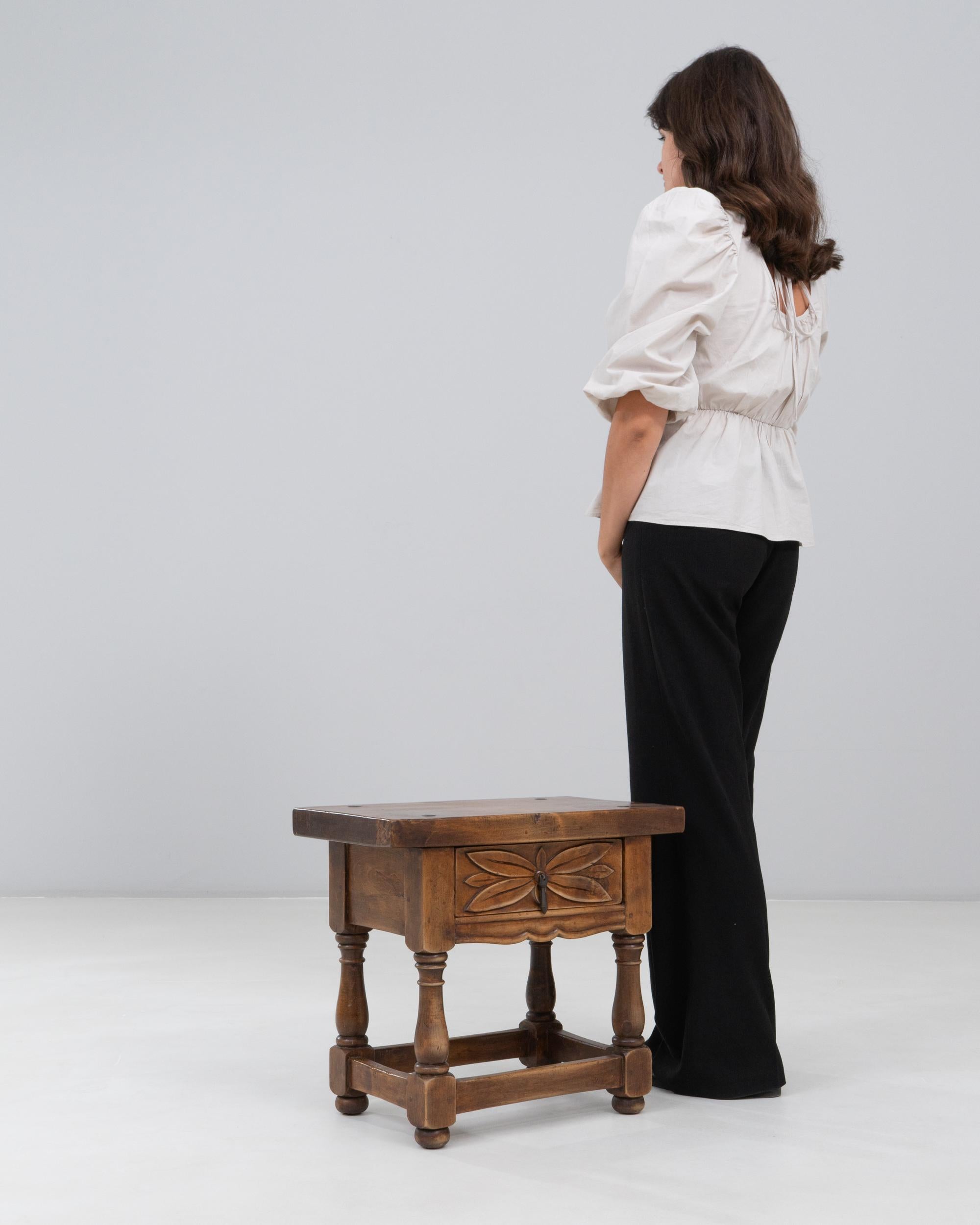 20th Century Spanish Side Table in vendita 1