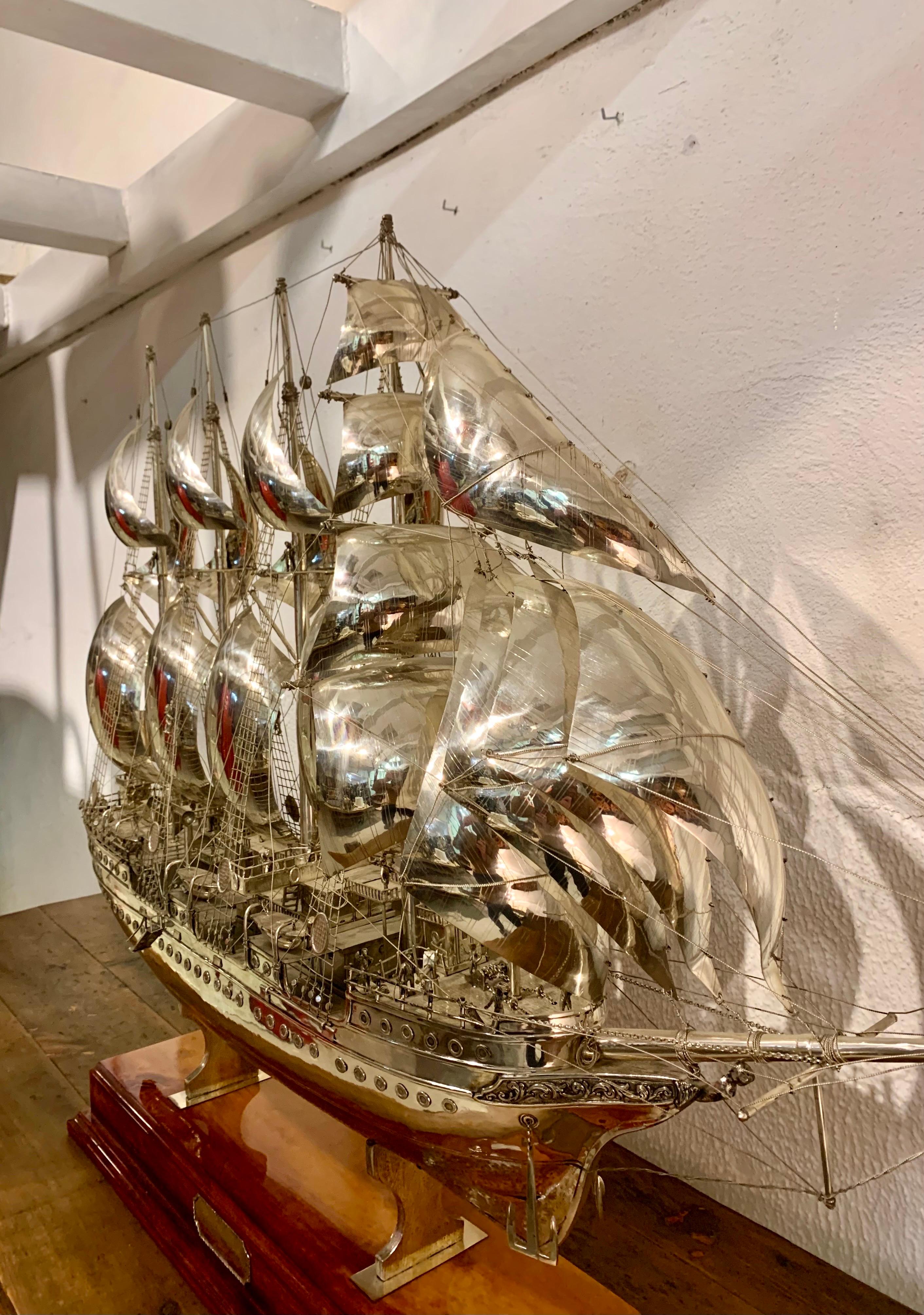20th Century Spanish Silver Impressive Large Ship Model J.S.Elcano In Excellent Condition In Madrid, ES