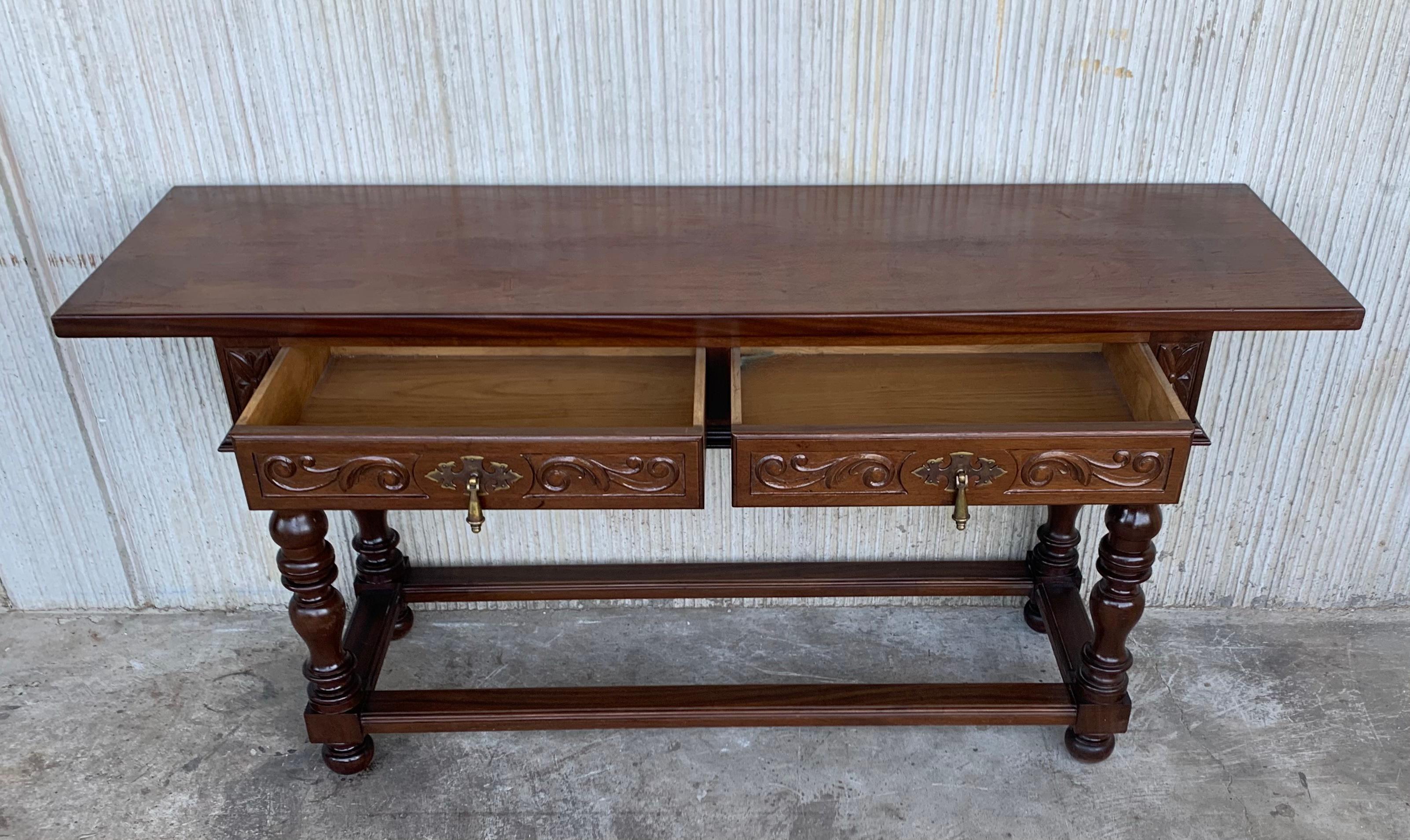20th Century Spanish Tuscan Console Table with Two Drawers and Turned Legs 1