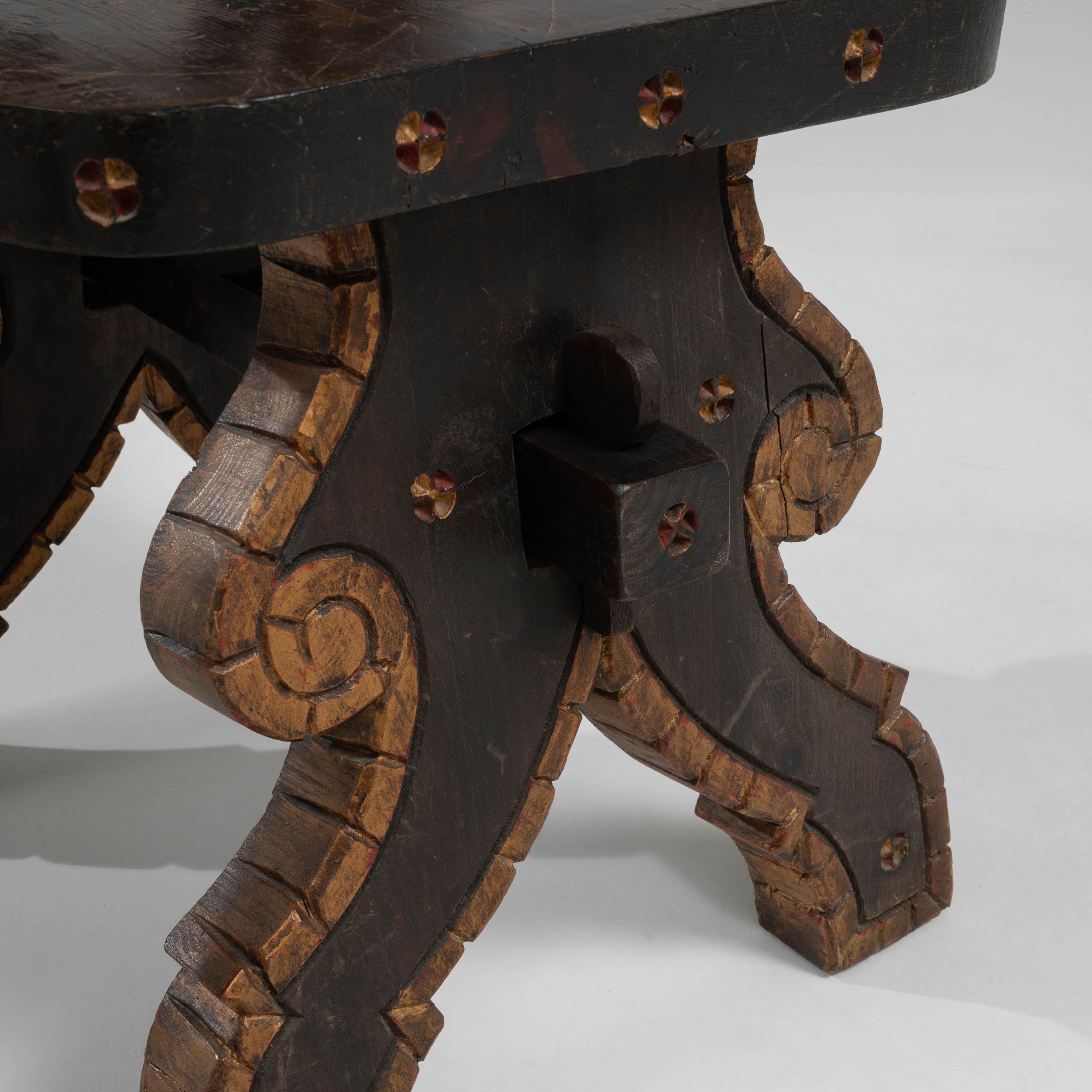 Paire de chaises en bois espagnoles du 20e siècle en vente 8