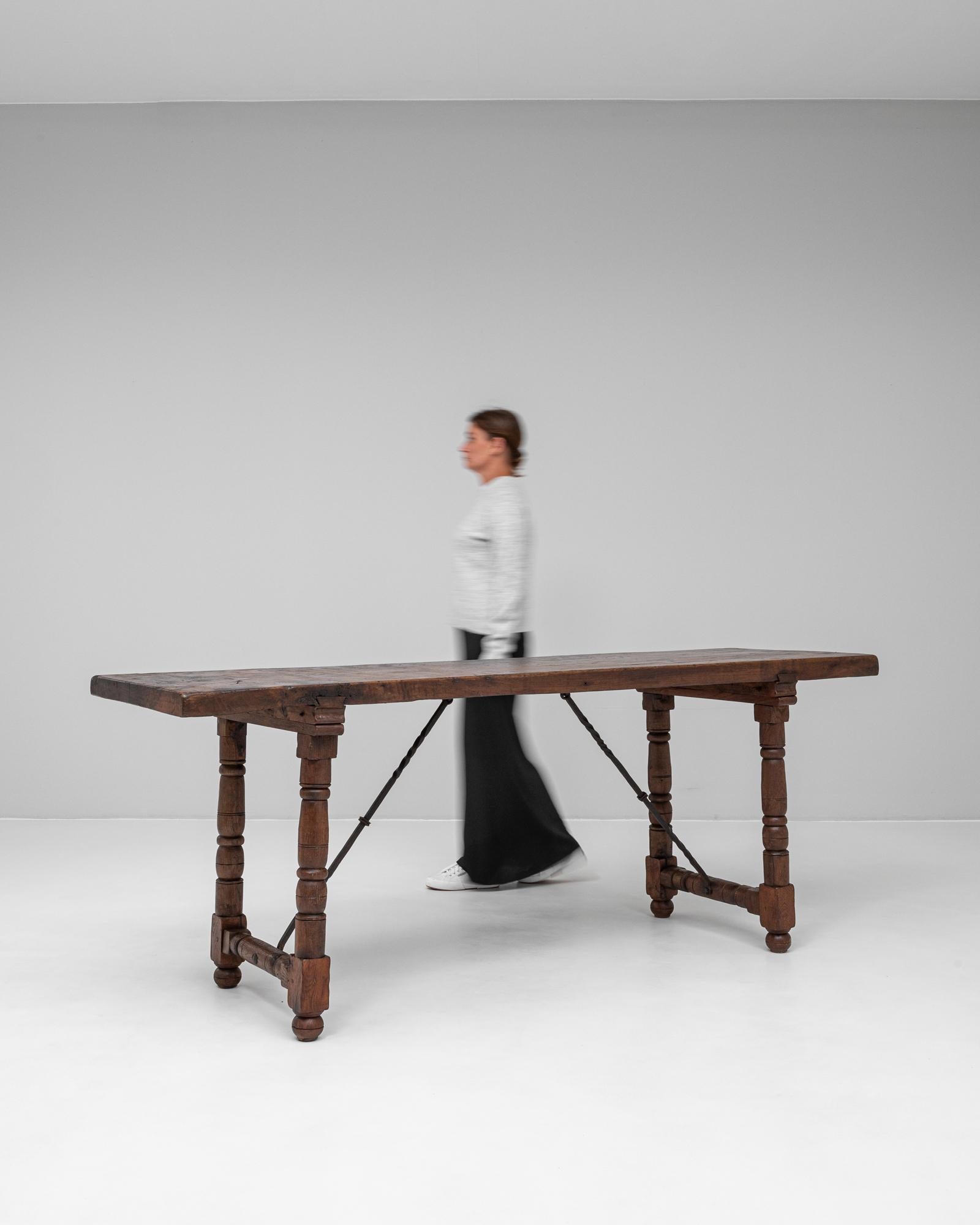 20th Century Spanish Wooden Dining Table 1