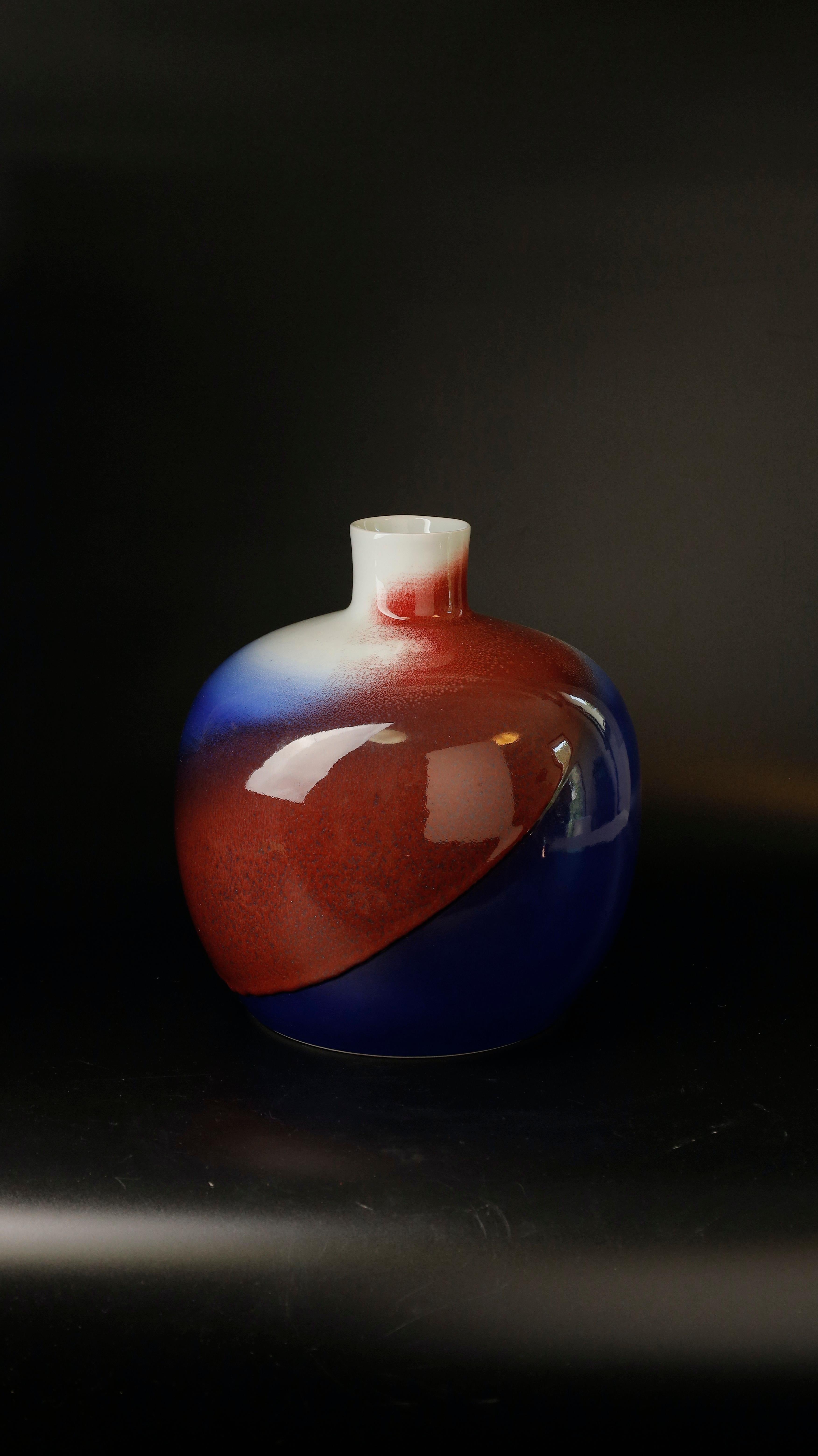 Glazed 20th Century Spectacular Japanese Ceramic Vase For Sale