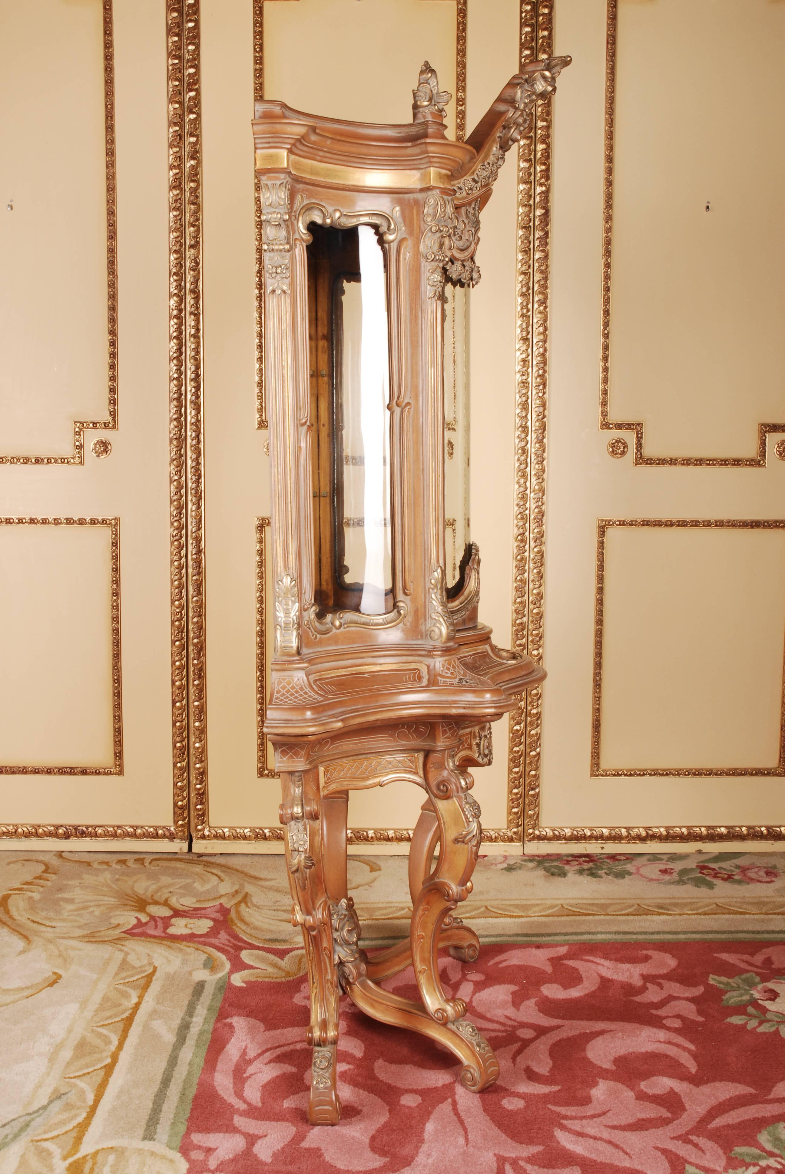20th Century Splendid Display Cabinet in the Antique Rococo Style Beech Carved For Sale 4