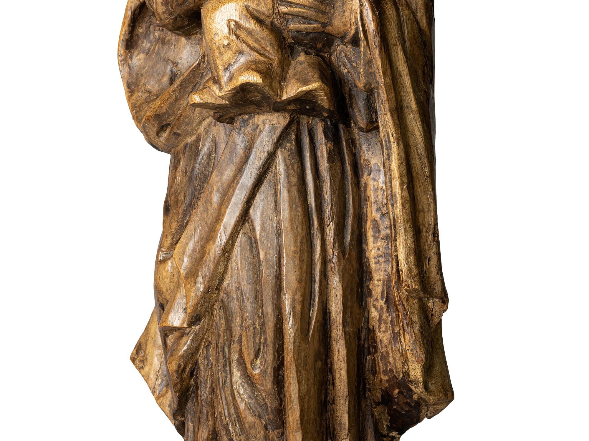 Estatua de la Virgen y el Niño del siglo XX (84 x 33 cm) en Bueno estado para la venta en Lisbon, PT
