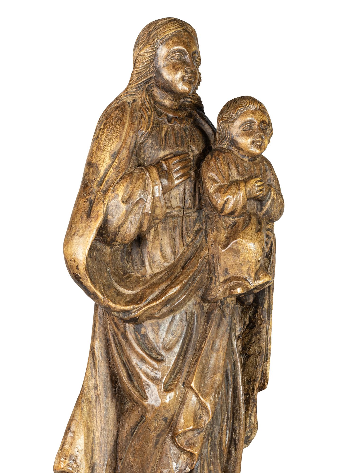 Estatua de la Virgen y el Niño del siglo XX (84 x 33 cm) Madera en venta