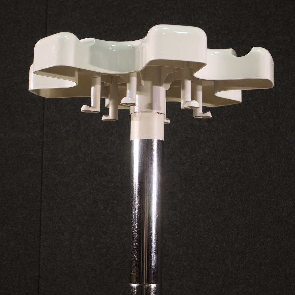 20th Century Steel and Plastic Italian Lucci and Orlandini Design Coat Rack 1970 en venta 4