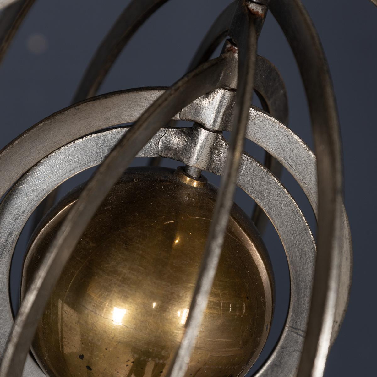 Sphère armillaire copernicienne en acier et laiton du 20e siècle C.C. en vente 5