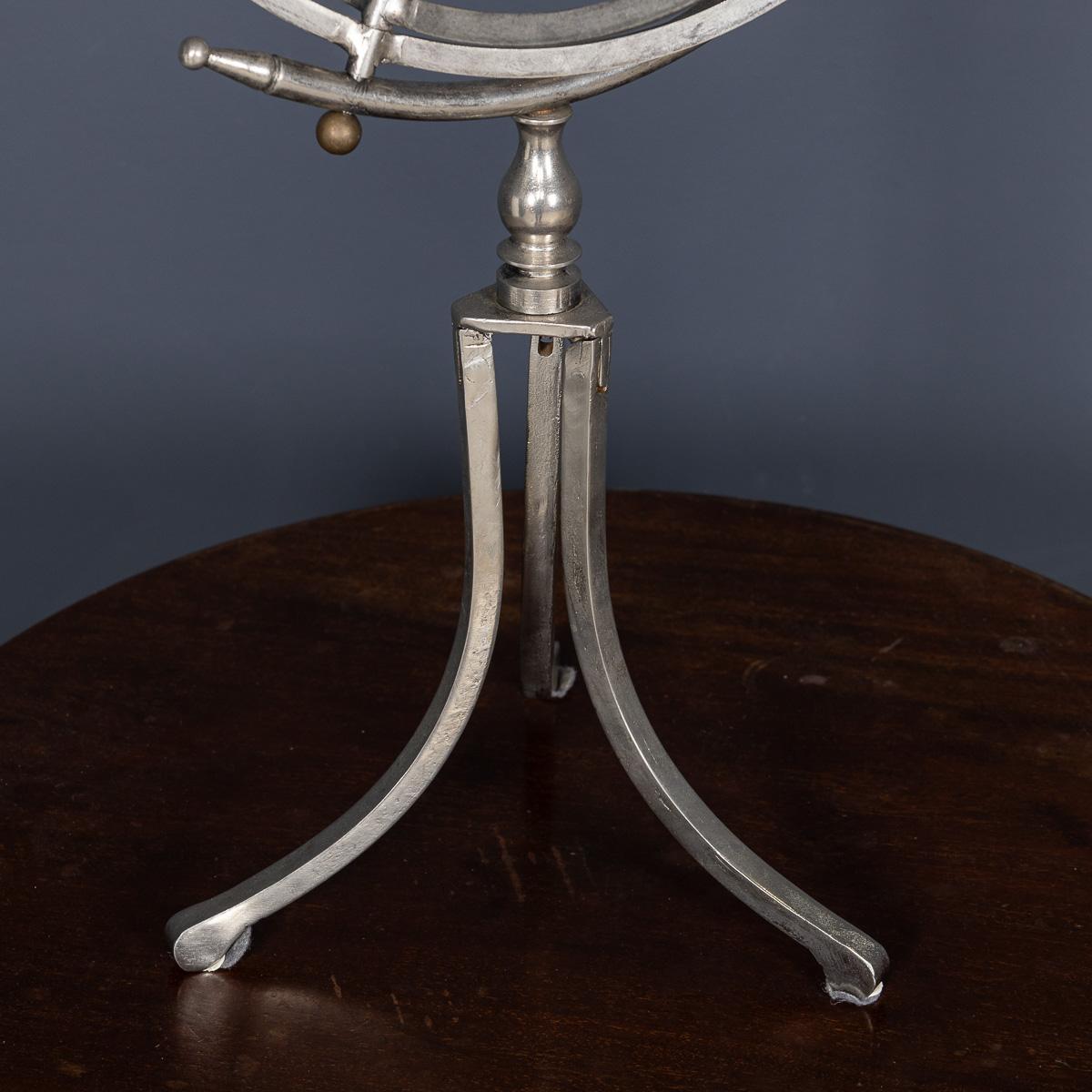 Sphère armillaire copernicienne en acier et laiton du 20e siècle C.C. en vente 11