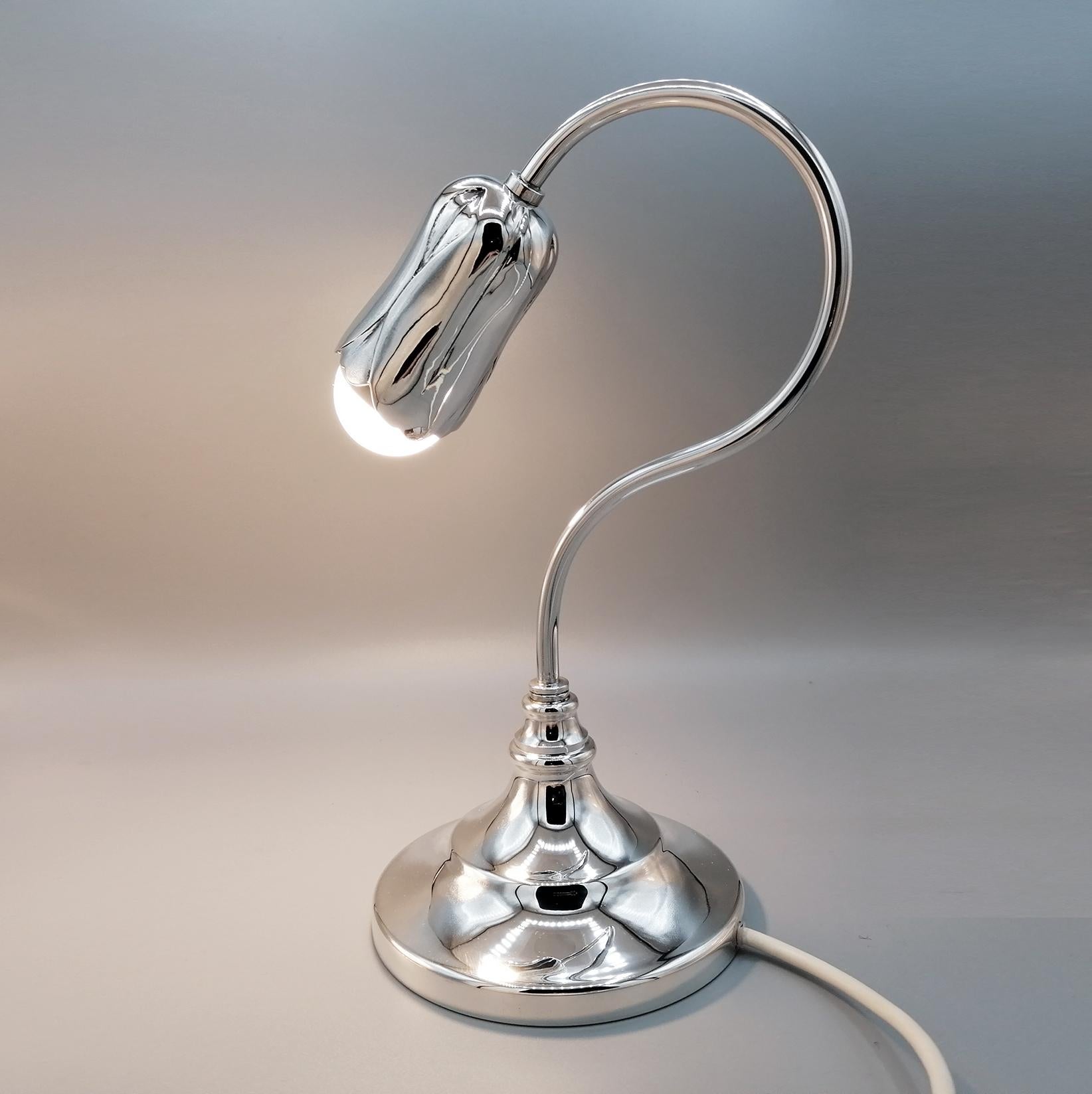 Lampe aus italienischem Sterlingsilber des 20. Jahrhunderts (Sonstiges) im Angebot