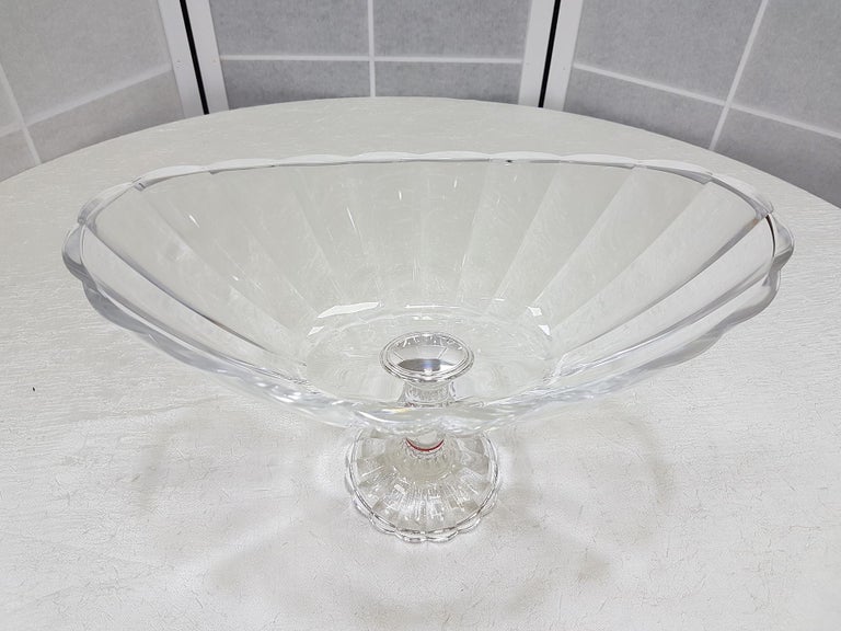 20th Century Sterling Italian Sterling Silver Centrepiece on Cristal Base For Sale 8
