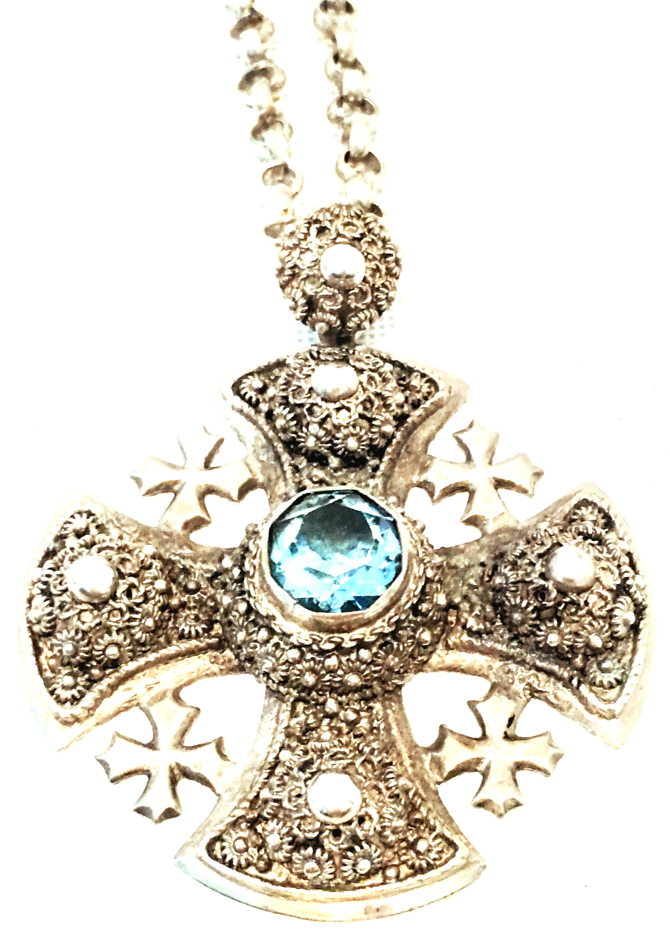 20th Century Sterling Silver & Blue Topaz Maltese Cross Pendant Necklace In Good Condition For Sale In West Palm Beach, FL