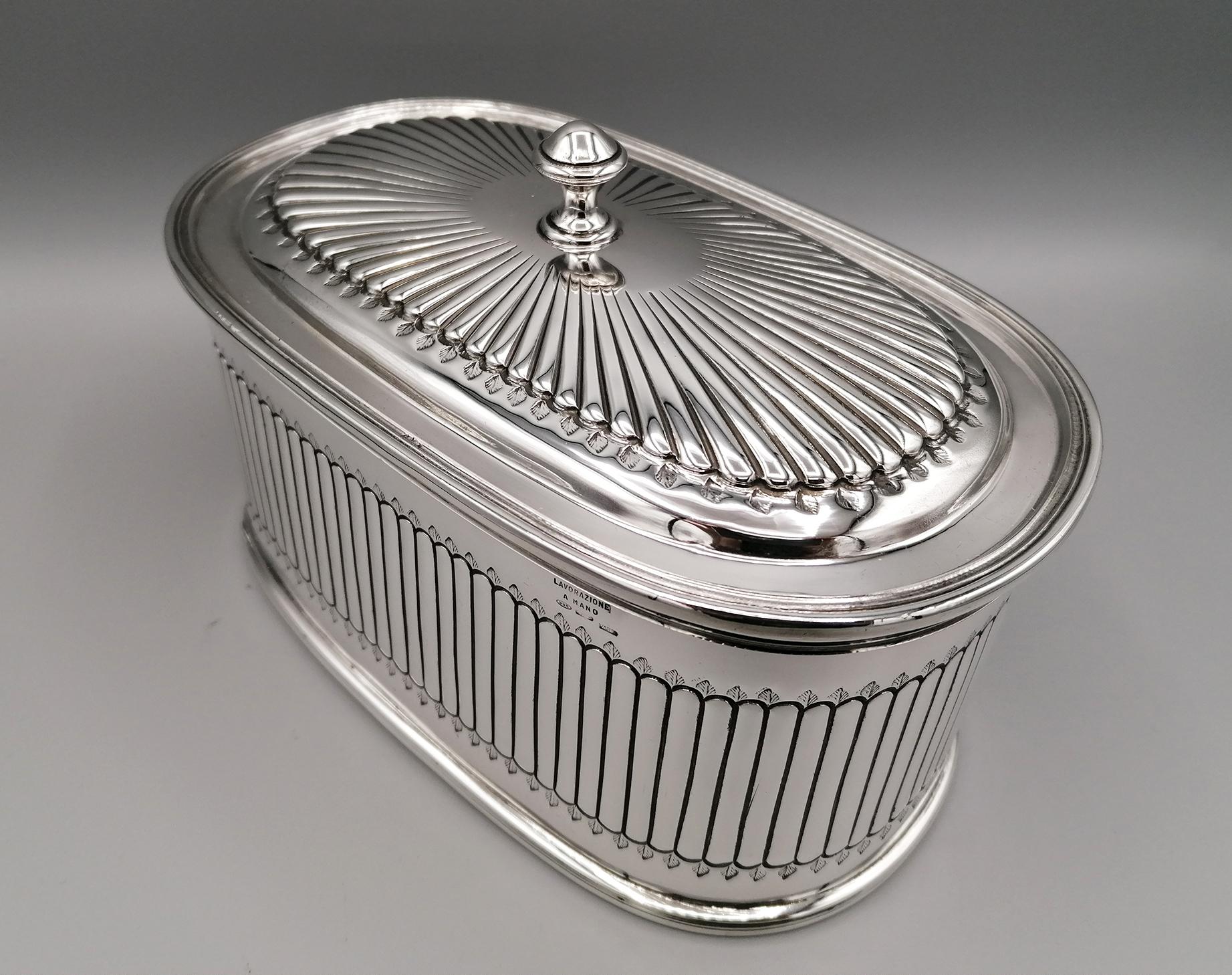 Late 20th Century 20th Century Sterling Silver Box George III° Style For Sale