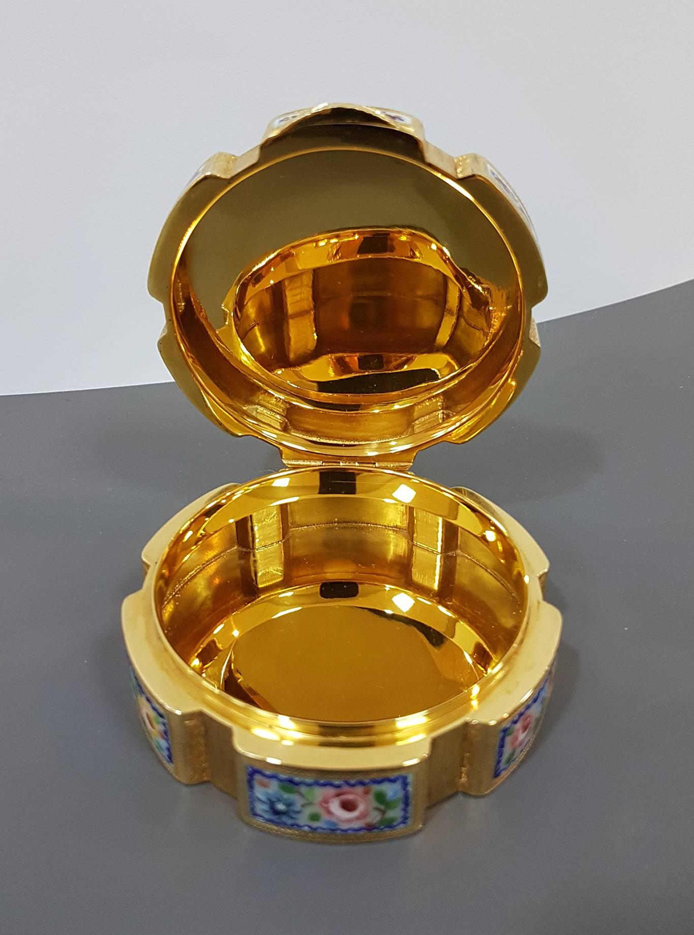 Caja de mesa esmaltada de plata de ley del siglo XX finales del siglo XX en venta