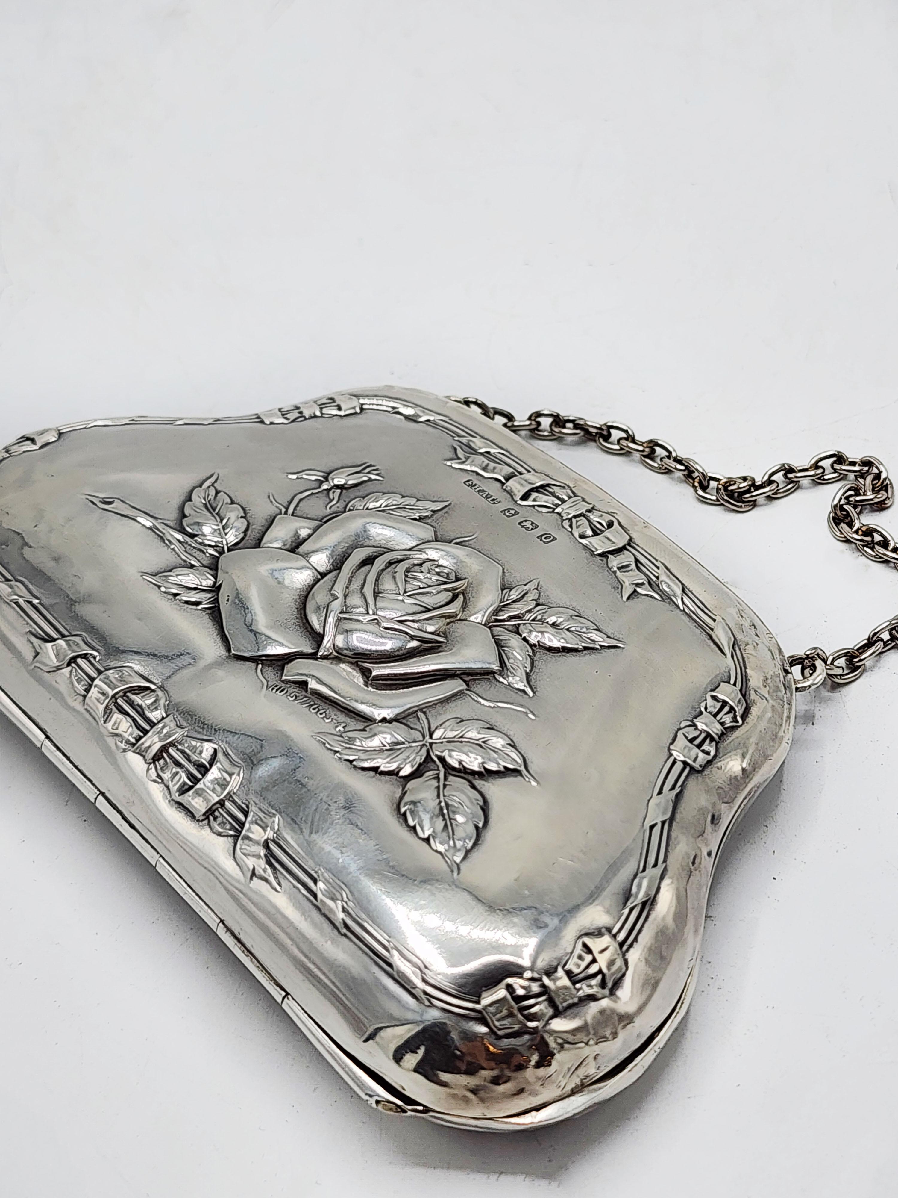 English 20th century sterling silver handbag-shaped box For Sale