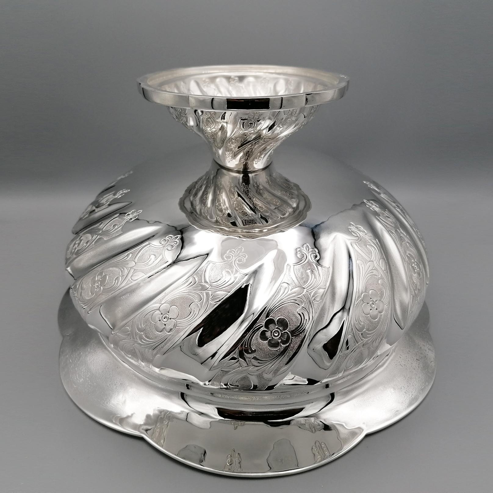 Centro de mesa oval italiano de plata de ley del siglo XX en venta 6