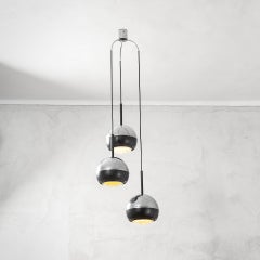 Lampadario Stilnovo del XX secolo con 3 pendenti mod. 1236 in metallo e vetro 60