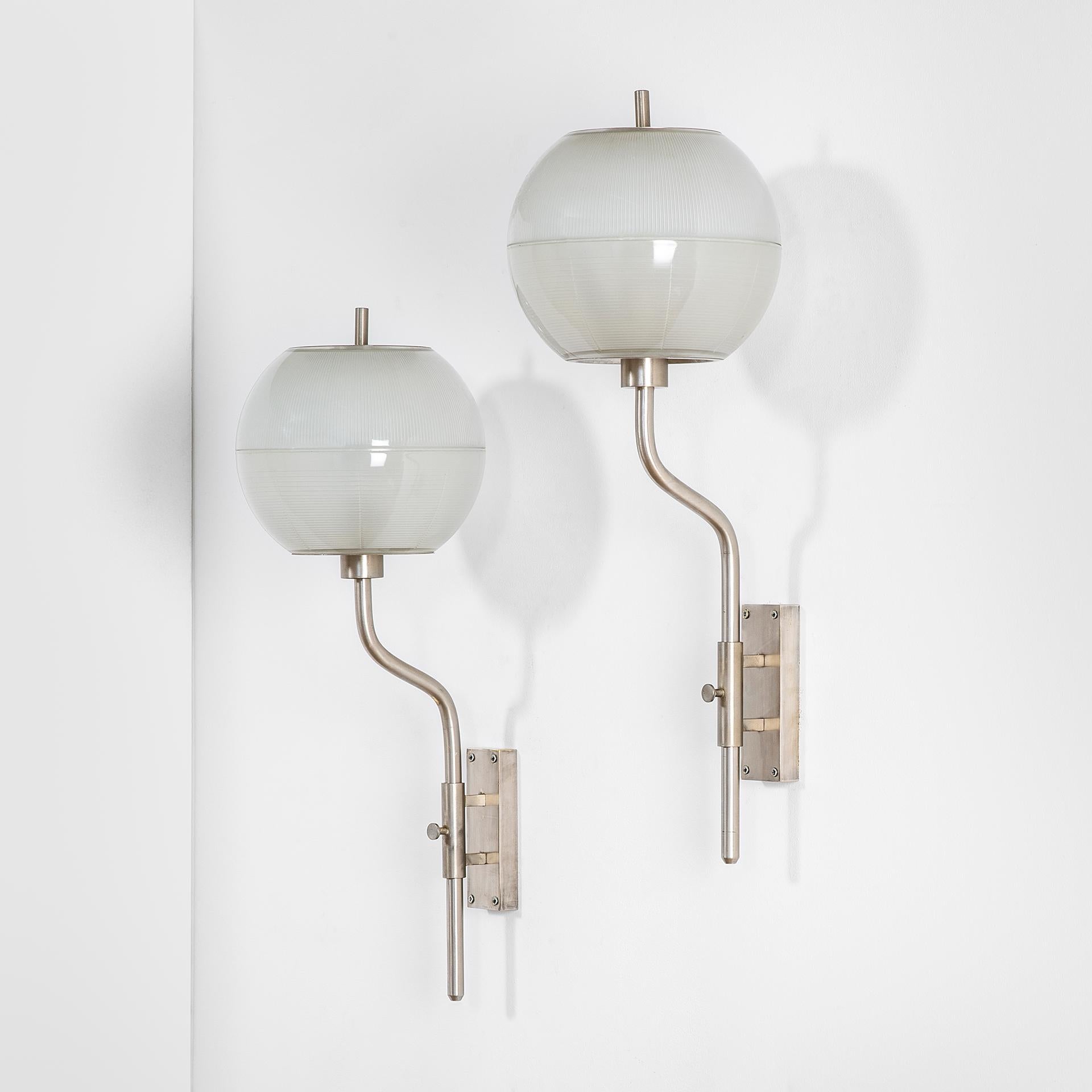 Italian 20th Century Stilnovo Pair of Wall Lamps with Glass Diffusers and Chromed Metal For Sale
