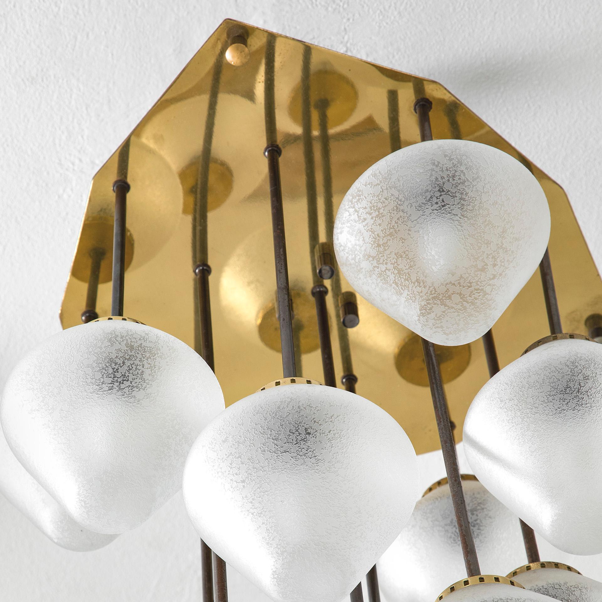 Mid-20th Century 20th Century, Attributed to Stilnovo Pendant Lamp with 13 lights in vendita