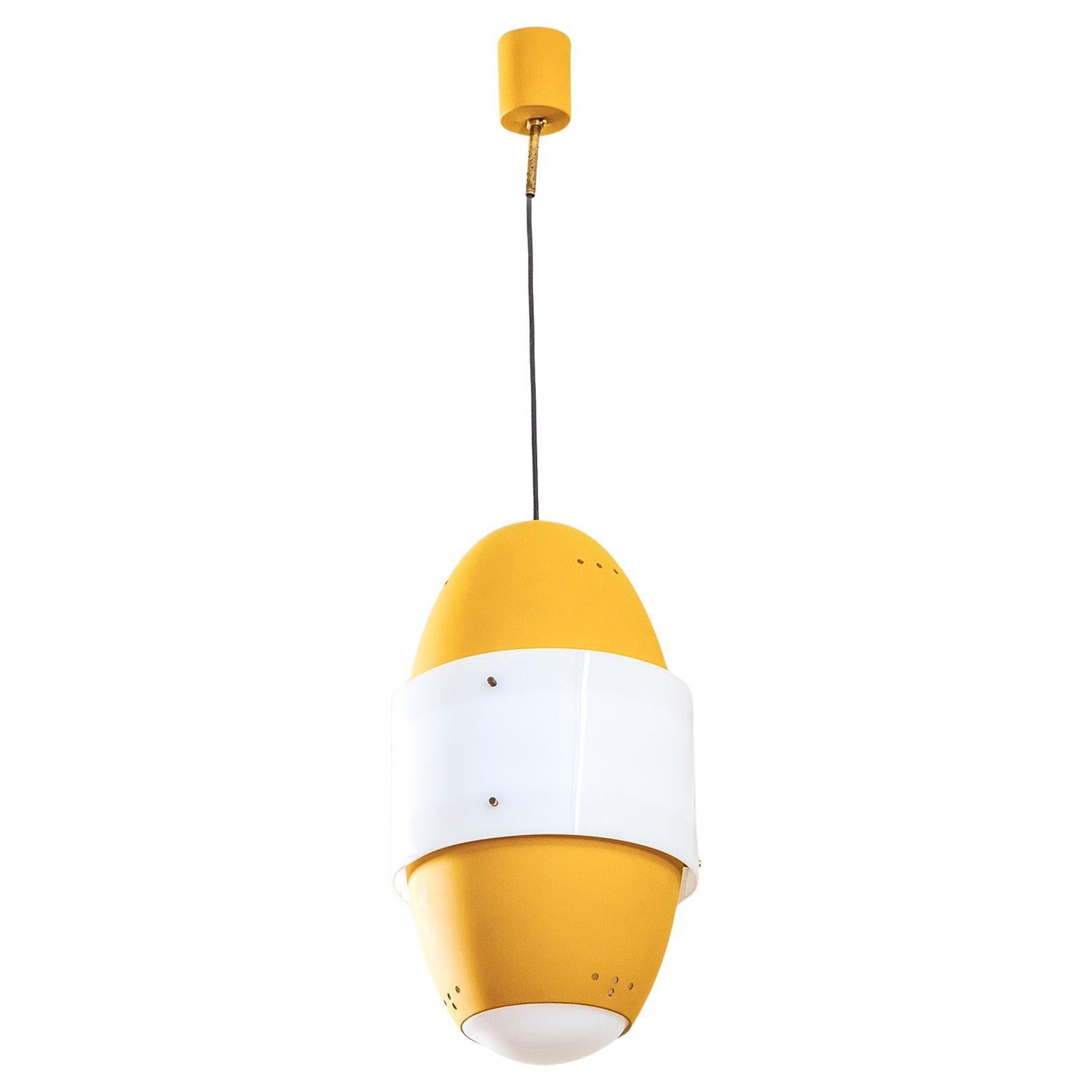 20e siècle, lampe à suspension Stilux des années 60
