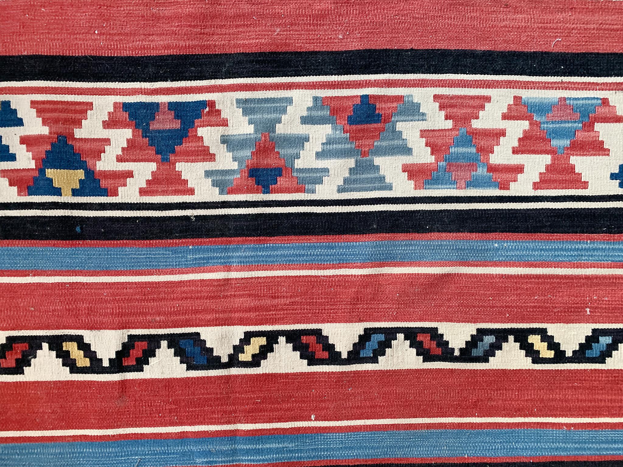 Gestreifter Navajo-Teppich des 20. Jahrhunderts (72 X 47) im Angebot 2