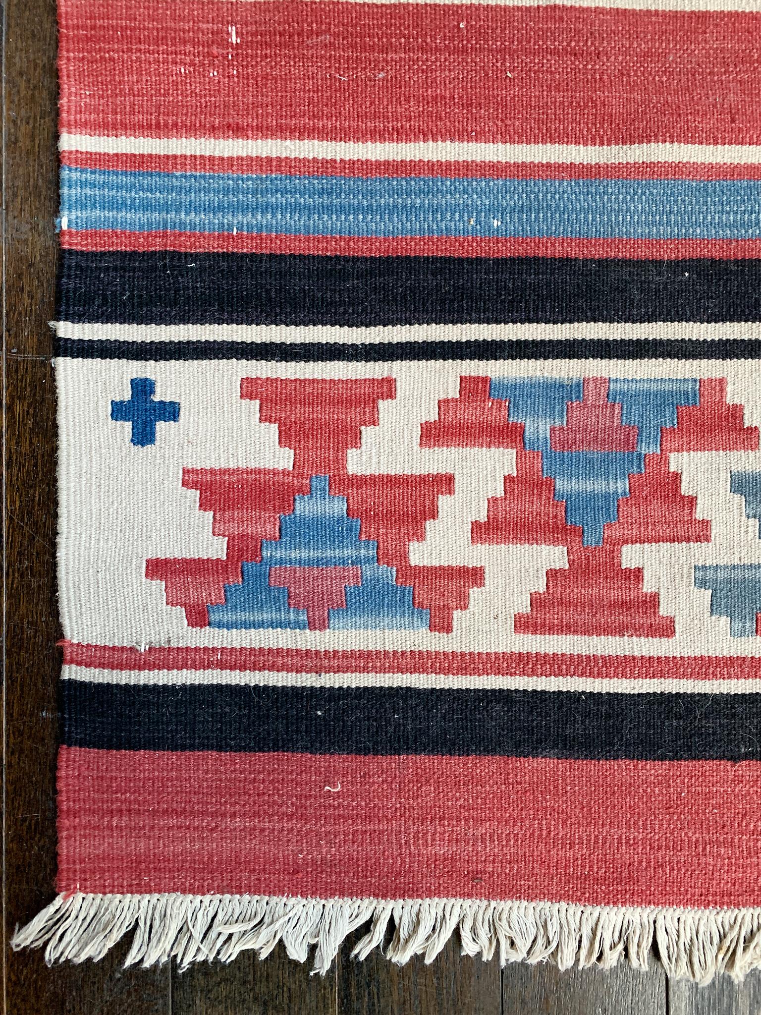 Gestreifter Navajo-Teppich des 20. Jahrhunderts (72 X 47) im Angebot 4