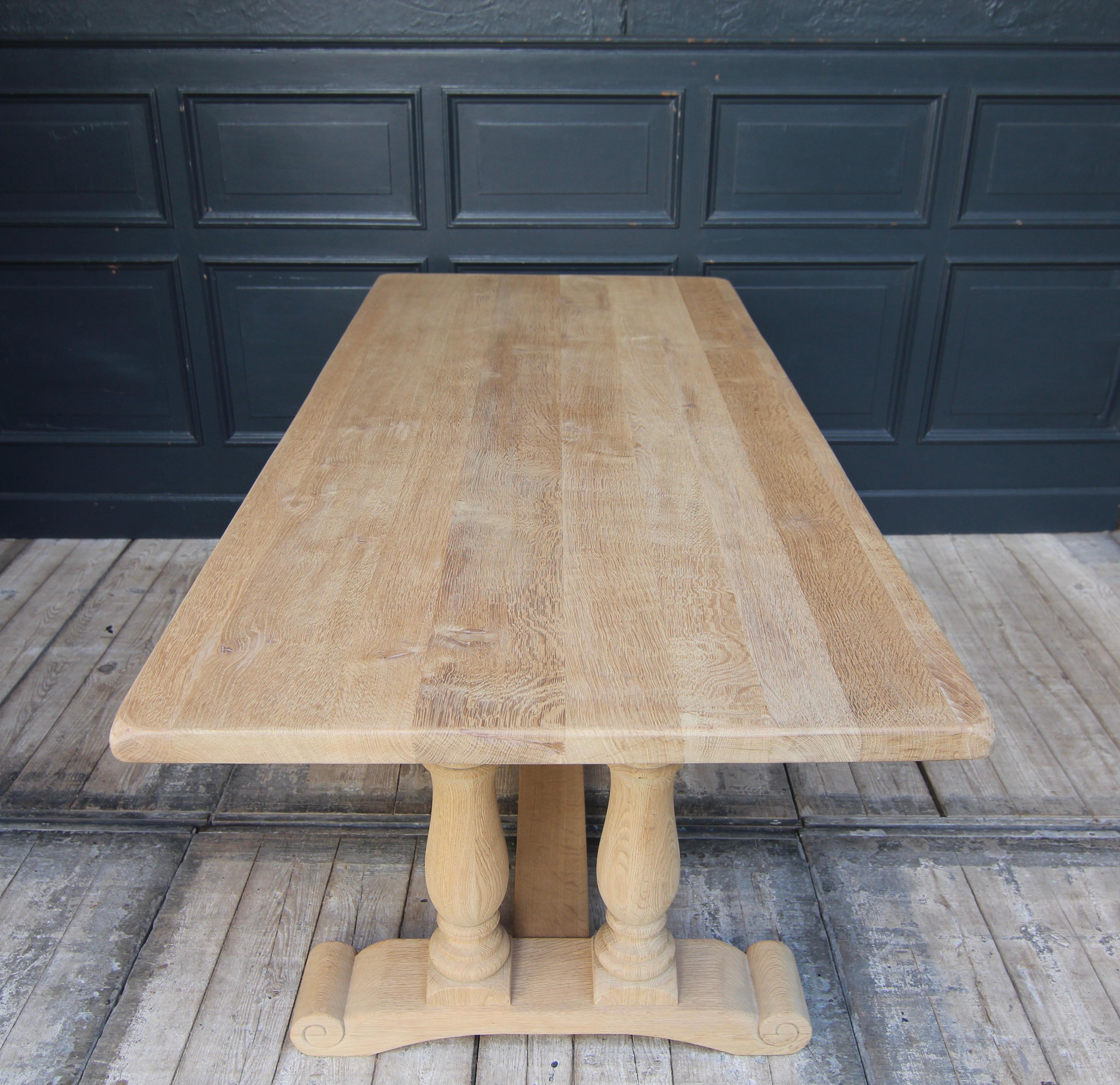20th Century Stripped Oak Dining Table For Sale 5