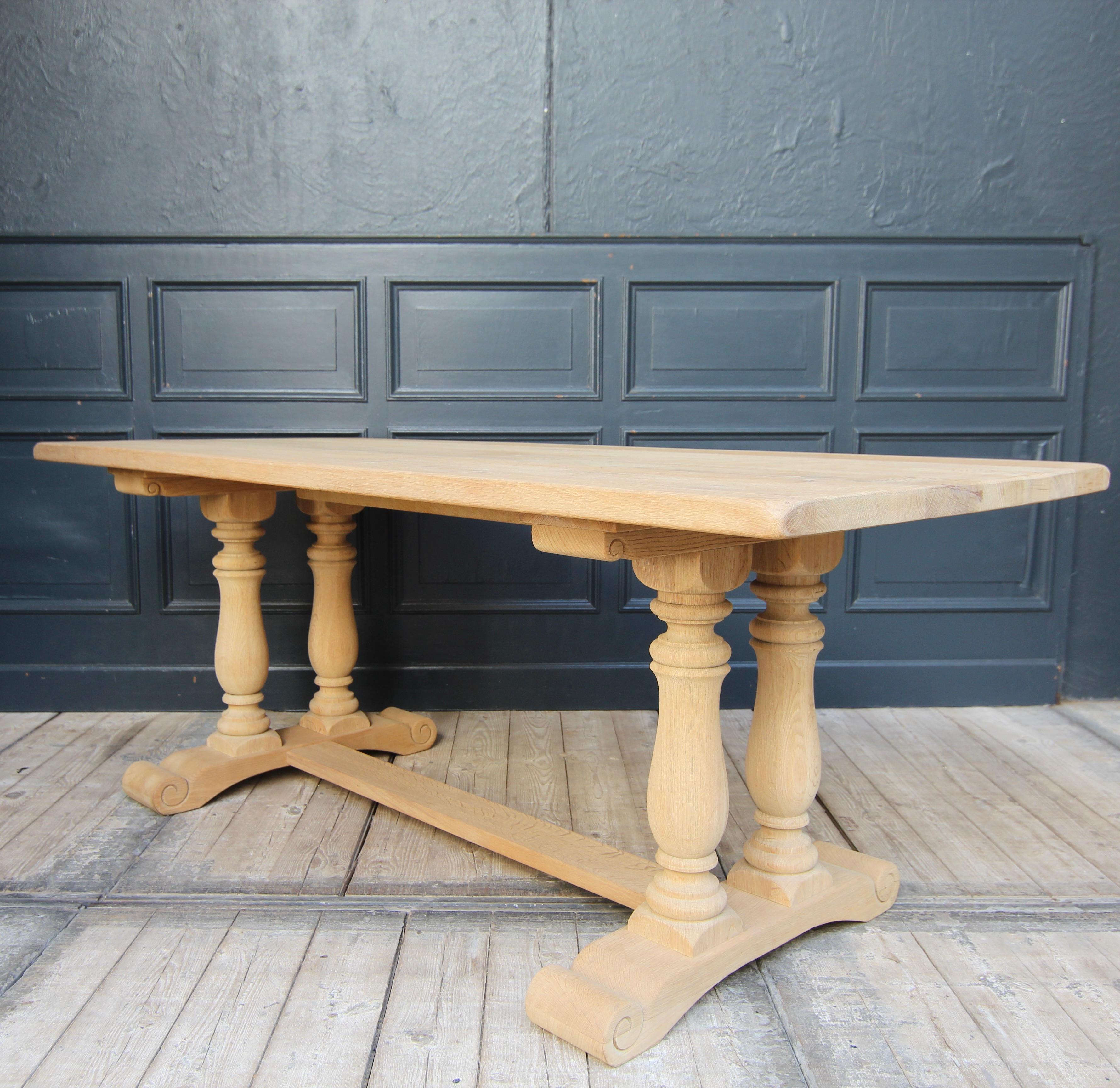 20th Century Stripped Oak Dining Table For Sale 6