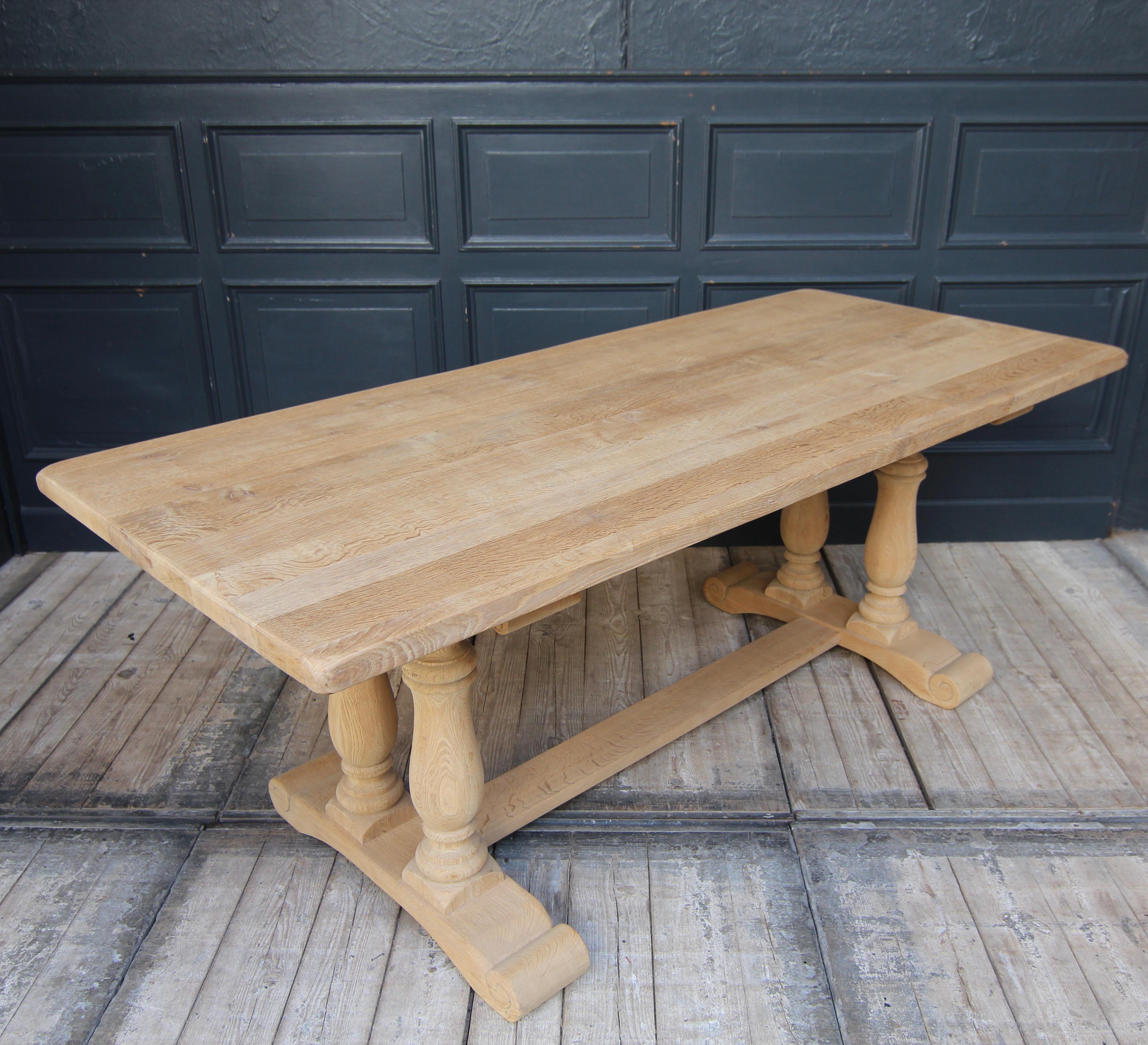 20th Century Stripped Oak Dining Table For Sale 1