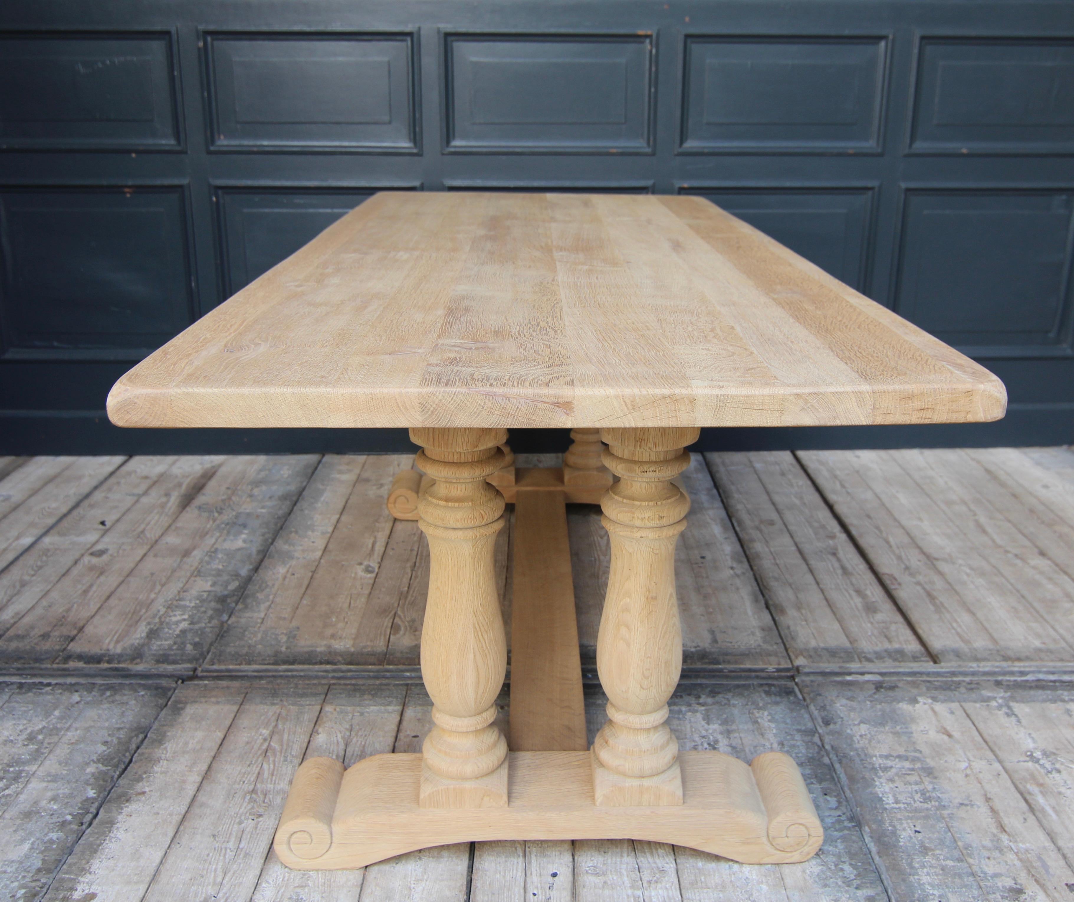 20th Century Stripped Oak Dining Table For Sale 4