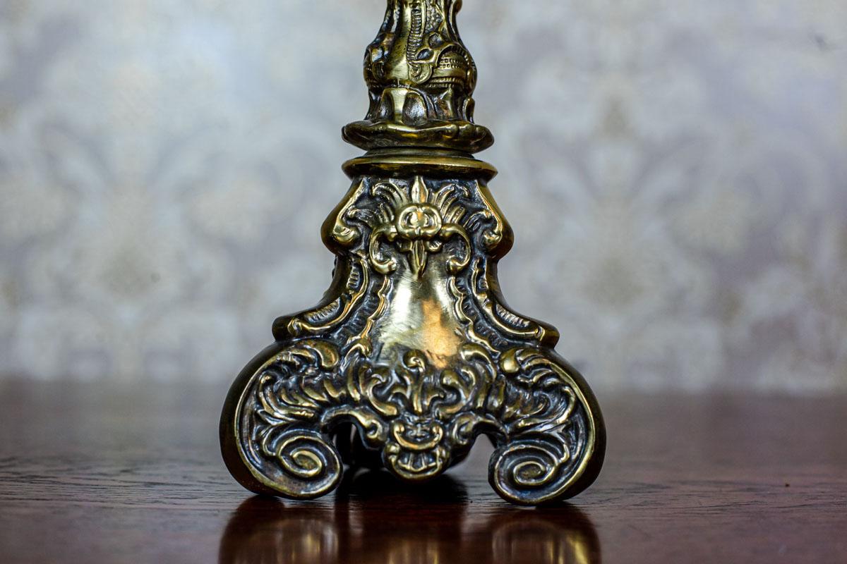 European 20th Century Stylized Table Lamp For Sale