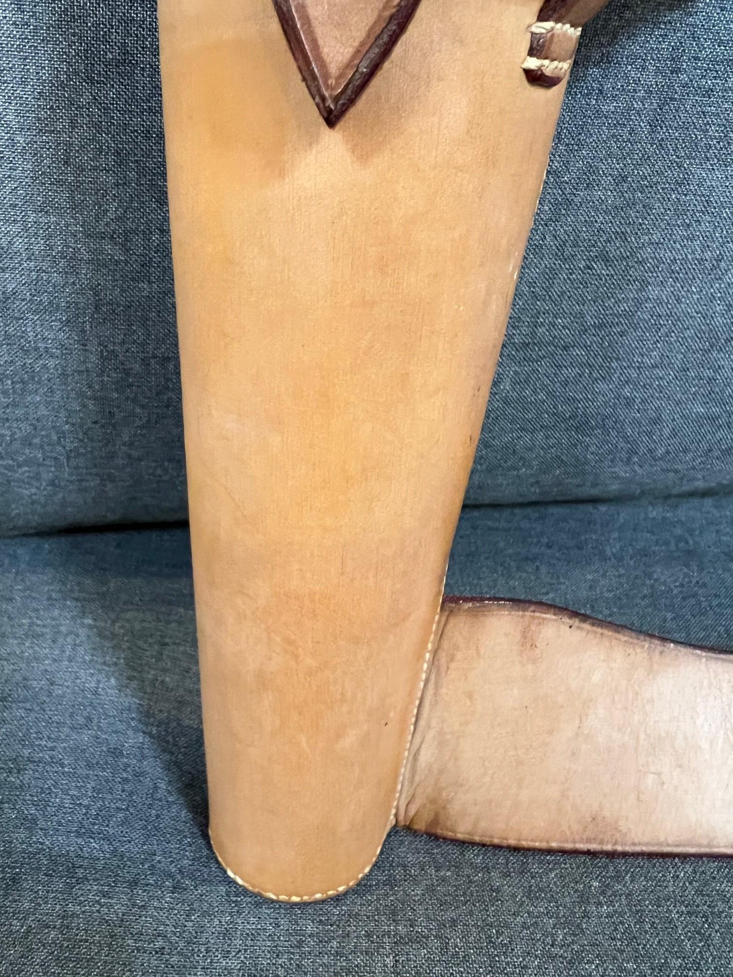 Flacon de selle en verre Swaine & Adeney du 20ème siècle dans un étui en cuir ajusté en vente 6
