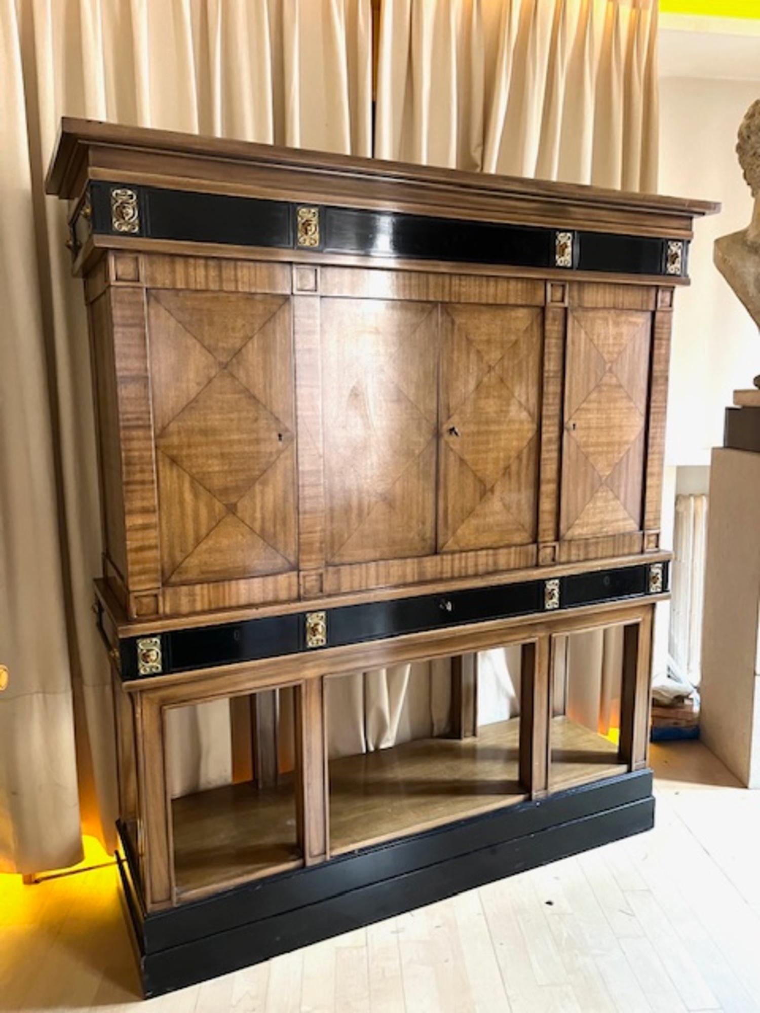 20th Century Swedish Cabinet in Neoclassical Karl Johan Revival Style in vendita 4