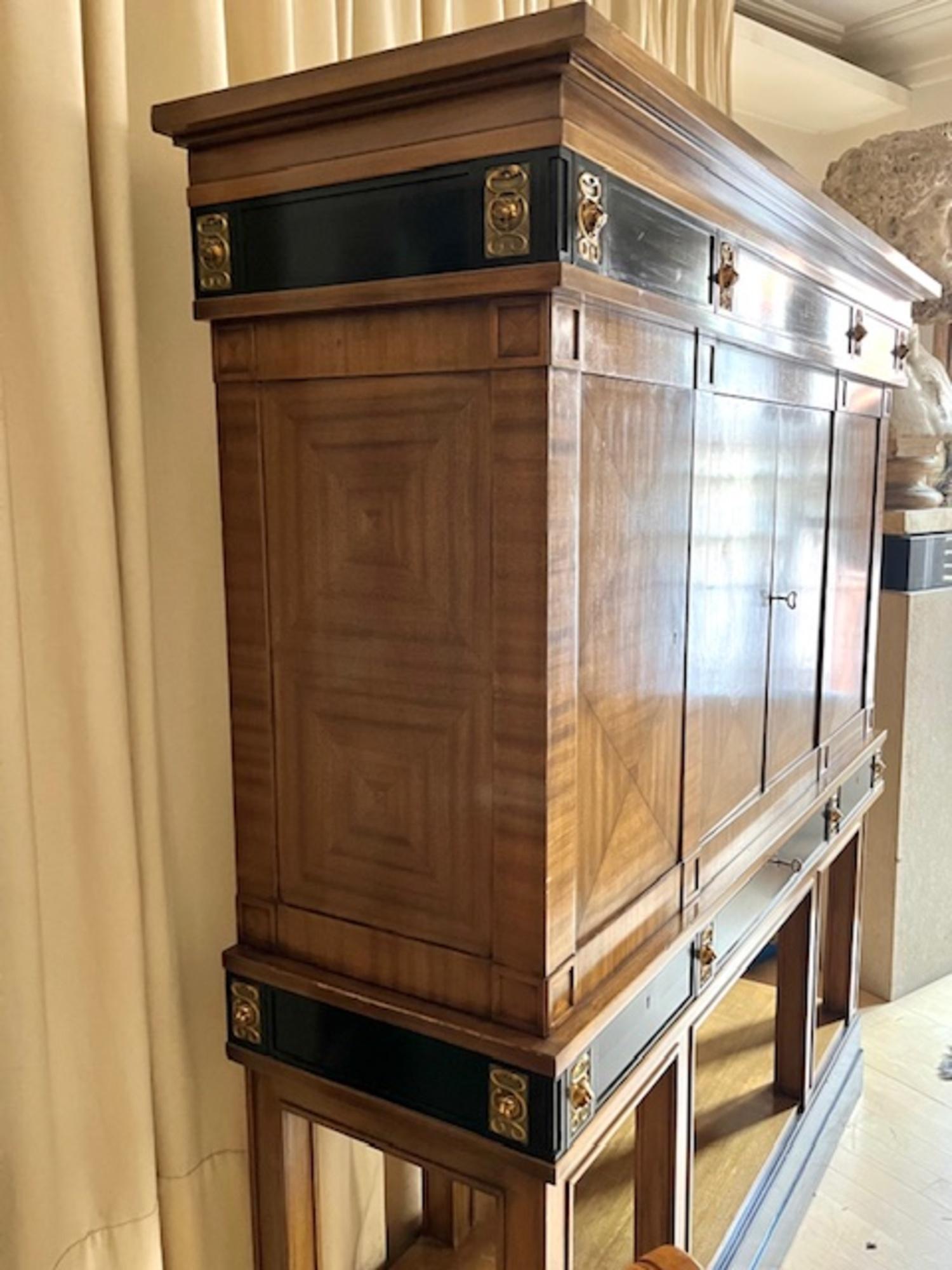 20th Century Swedish Cabinet in Neoclassical Karl Johan Revival Style in vendita 1