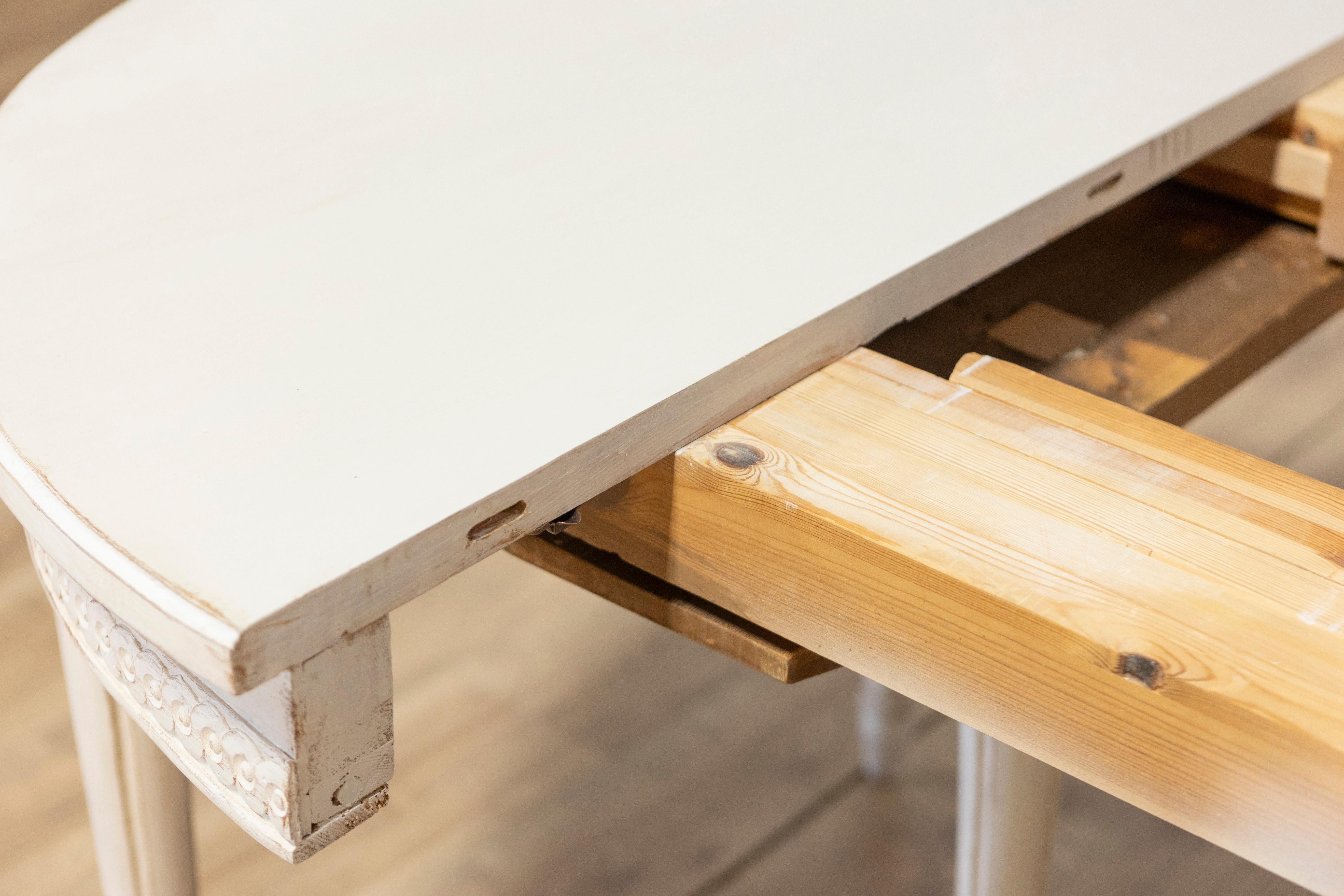 20th Century Swedish Extension Table with Three Leaves 5