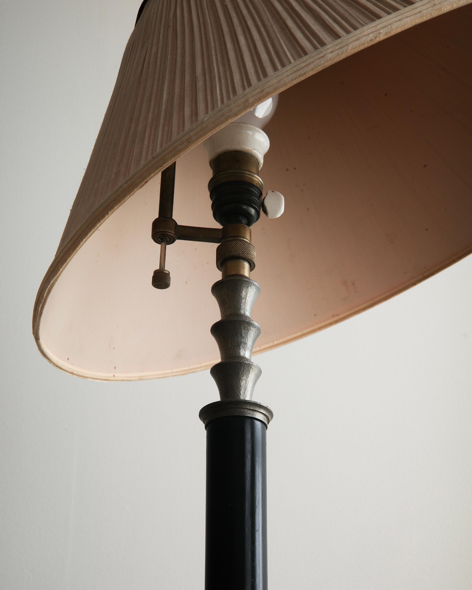 Étain Lampadaire Grace suédois du 20e siècle