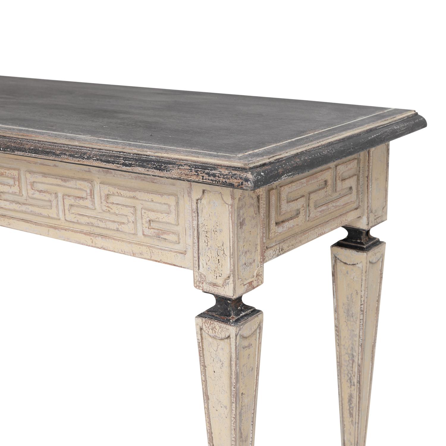20th Century Swedish Gustavian Pair of Antique Painted Walnut Console Tables For Sale 4