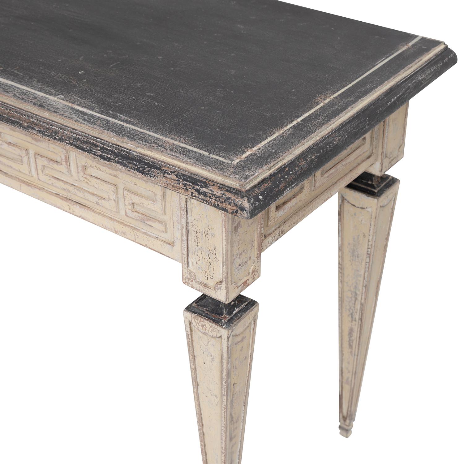 20th Century Swedish Gustavian Pair of Antique Painted Walnut Console Tables For Sale 5