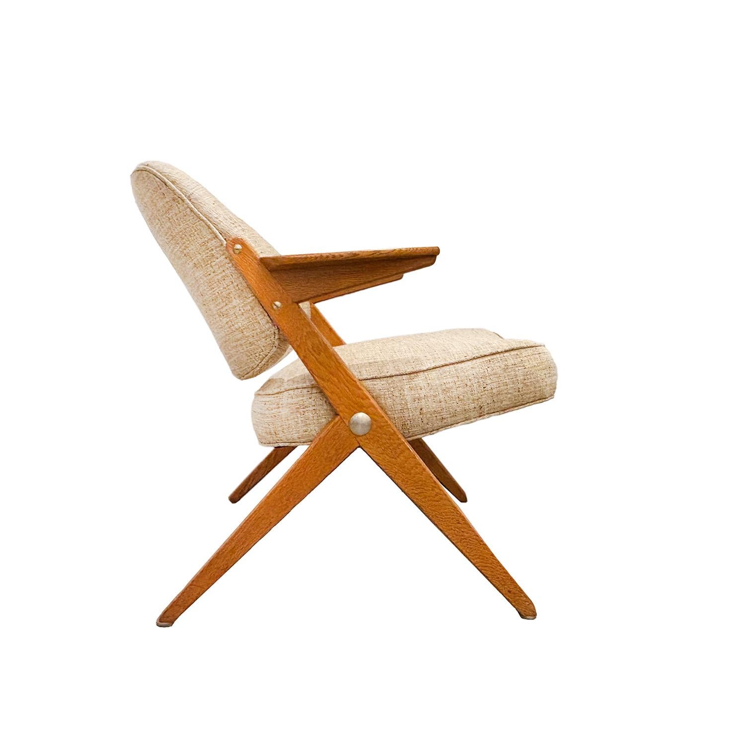 Sculpté à la main Fauteuil en bois de hêtre du 20e siècle de la Swedish Modern Nordiska Kompaniet par Bengt Ruda en vente