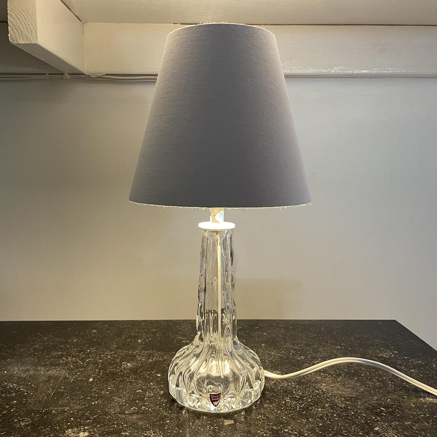 Fait main Lampe de bureau en verre fumé de Carl Fagerlund, Orrefors, Suède, 20e siècle en vente