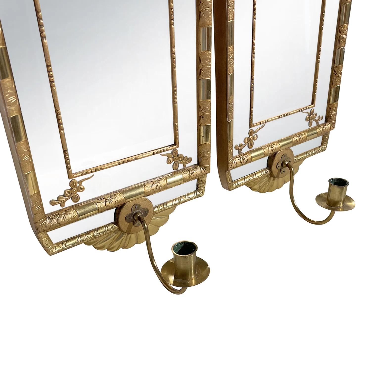 Hand-Carved 20th Century Swedish Pair of Gilded Pine Wall Glass Mirrors by Carl A. Carlsson For Sale