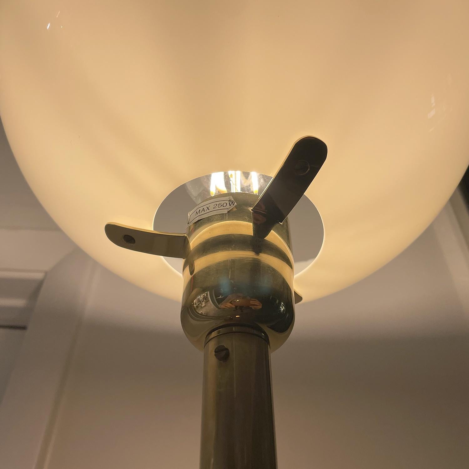 Schwedische Markaryd-Stehlampen aus Messing des 20. Jahrhunderts von Hans-Agne Jakobsson, Paar im Angebot 3