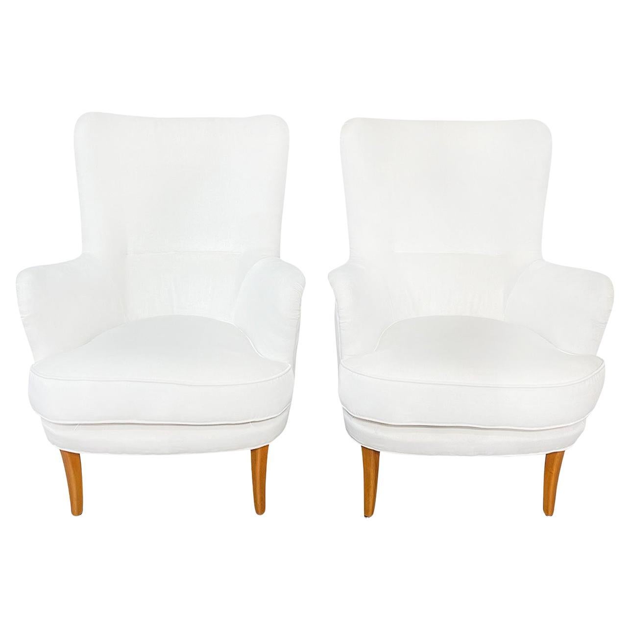20th Century Swedish Pair of Möbel Komponerad AV Club Chairs by Carl Malmsten For Sale