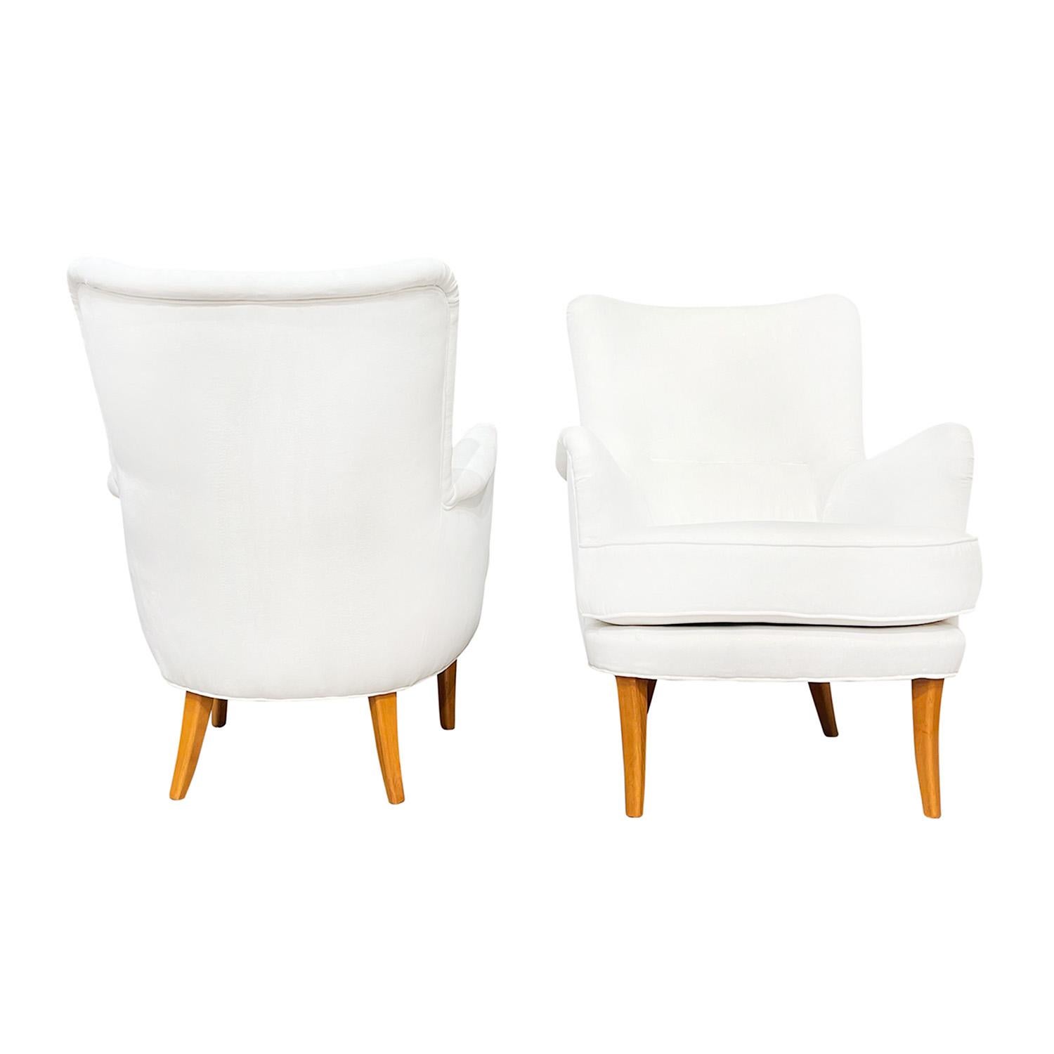 20th Century Swedish Pair of Möbel Komponerad AV Club Chairs by Carl Malmsten For Sale 1