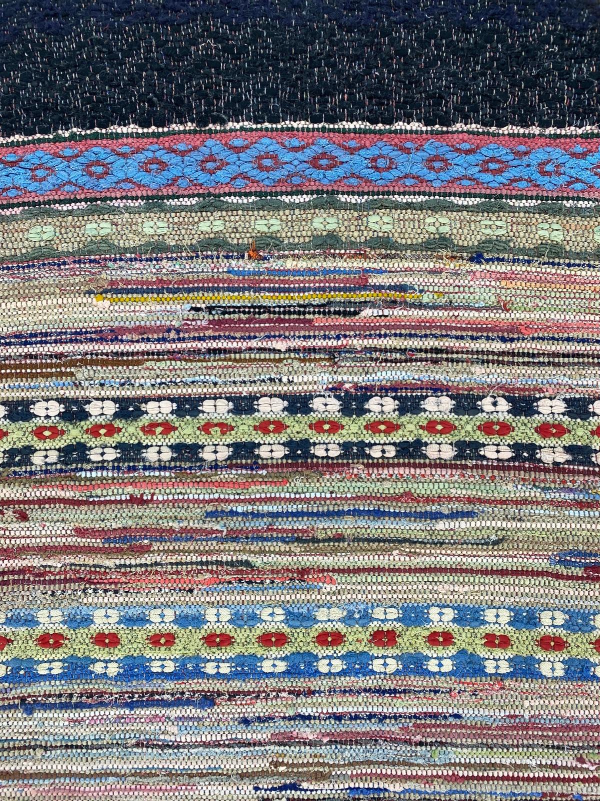 A fantastic Swedish rag rug, woven by hand in the late 1950´s in Alvesta, Småland,  Sweden.  Woven by Jenny Andersson in the late 1950´s. It´s in good condition, rarely used!

Machine washable at 40 degrees.

Swedish rag rugs are part of Swedish