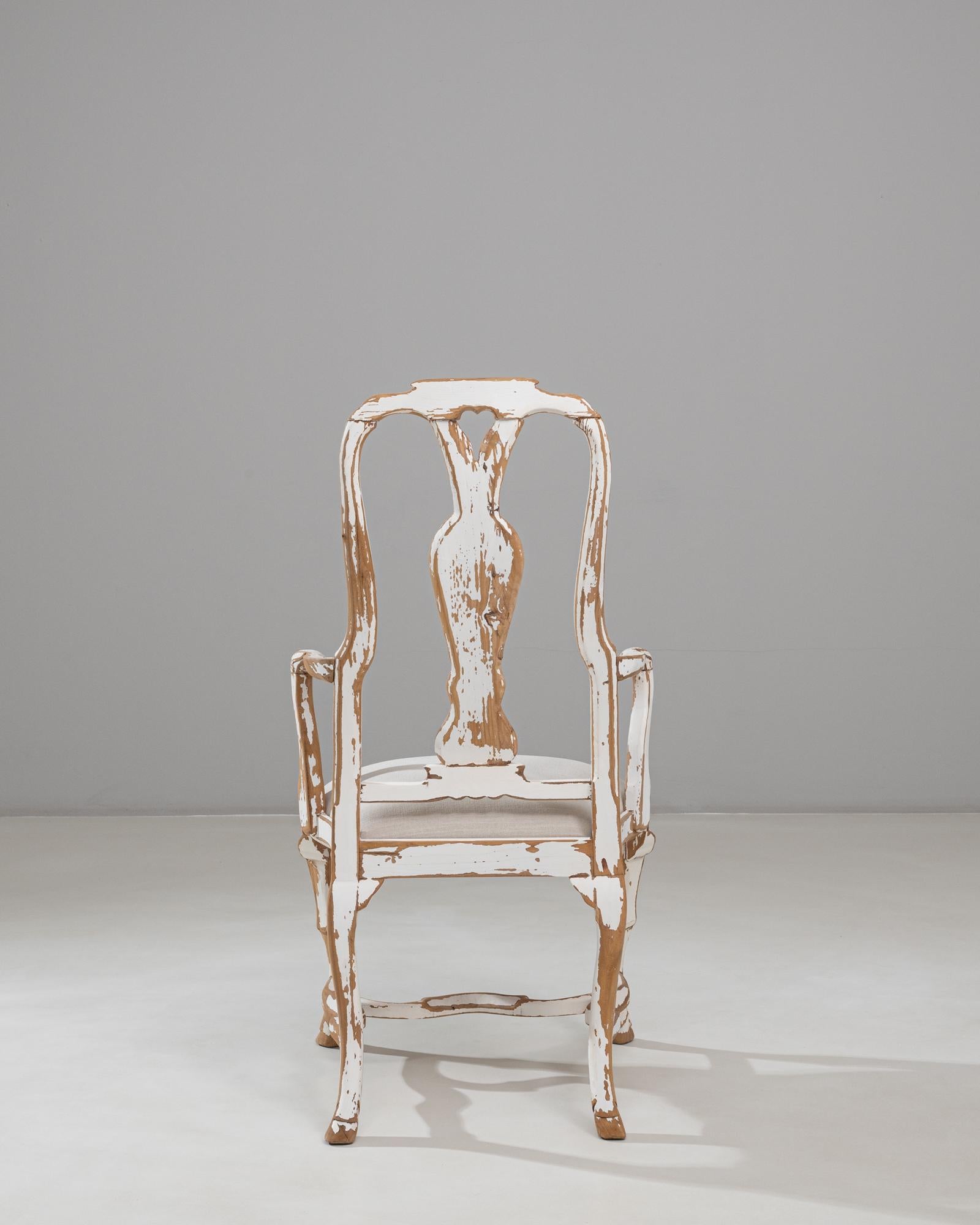 Suédois Chaise de salle à manger suédoise du 20e siècle, n�éo-rococo, en bois patiné en vente