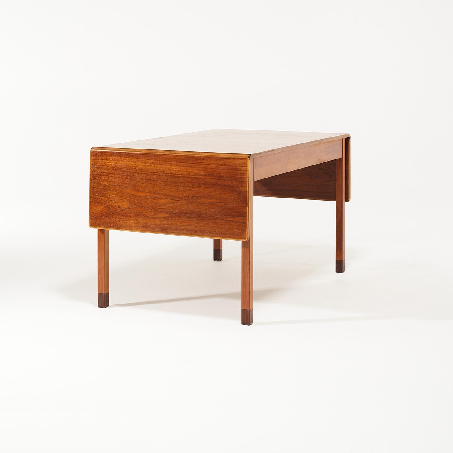 20th Century Swedish Teakwood Writing Table - Vintage Office Desk by David Rosén im Angebot 3