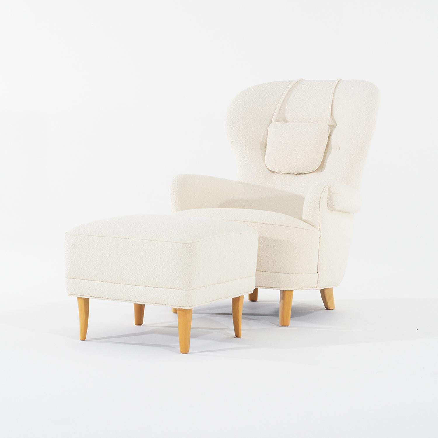 20th Century Swedish Vintage Rundrygg Lounge Chair & Footstool by Carl Malmsten In Good Condition For Sale In West Palm Beach, FL