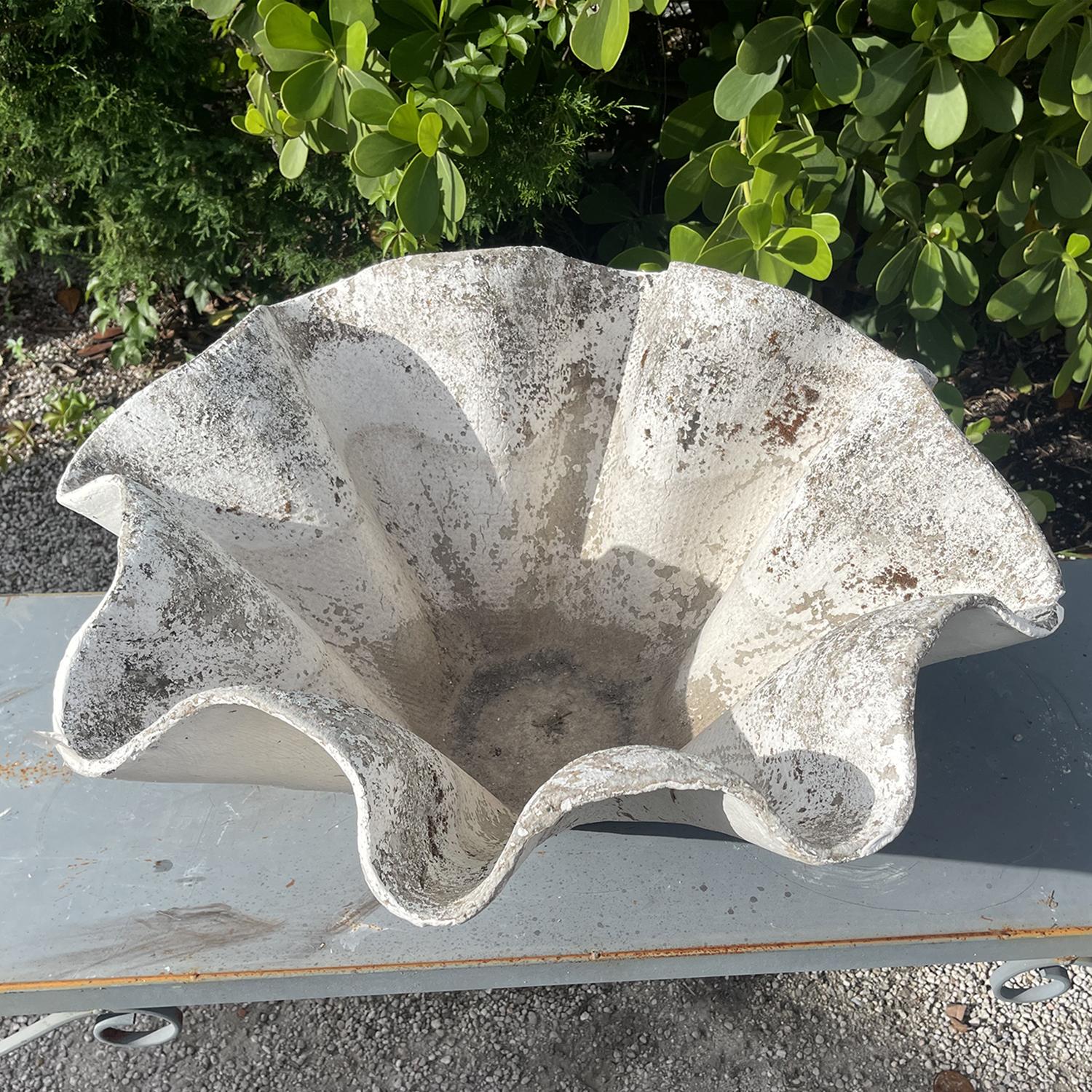 20th Century Swiss Mid-Century Modern Cement Garden Planter by Willy Guhl In Good Condition For Sale In West Palm Beach, FL