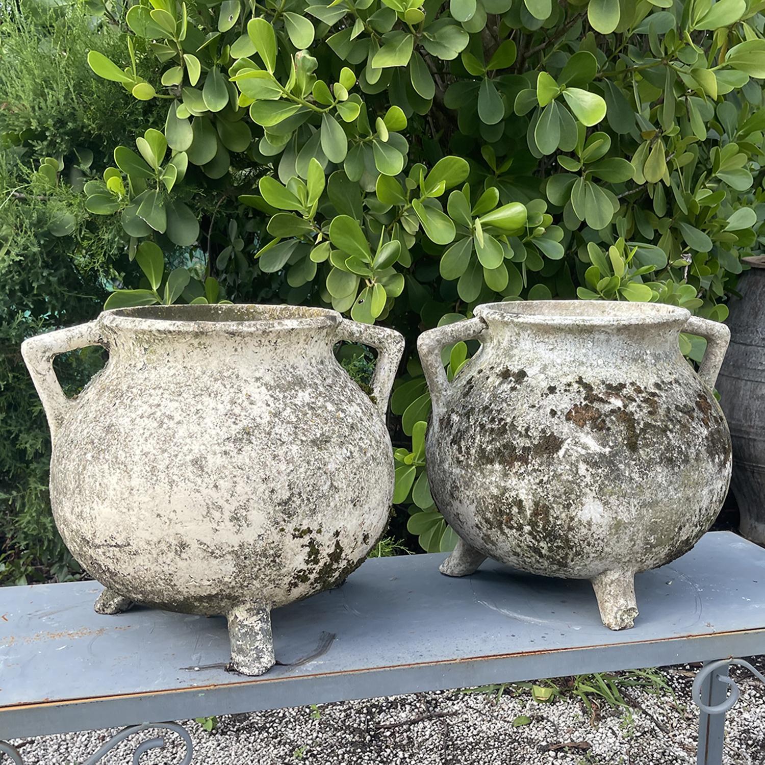 Mid-Century Modern 20th Century Swiss Pair of Cauldron or Marmite Garden Planters by Willy Guhl For Sale