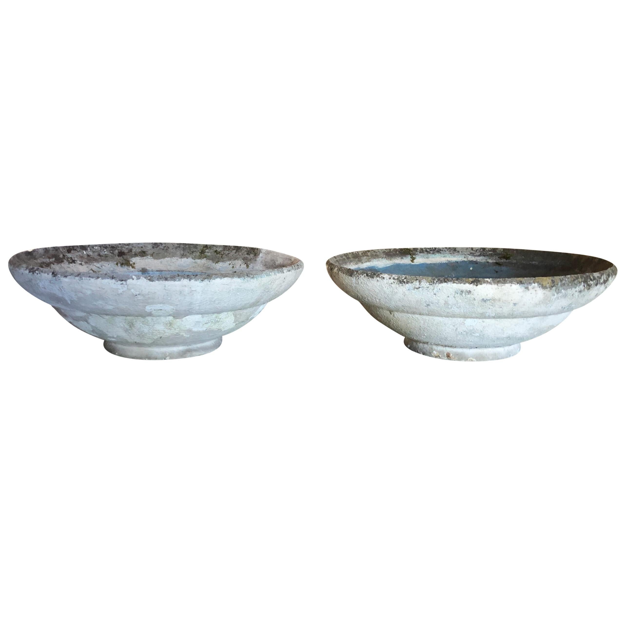 Mid-Century Modern 20e siècle Suisse Paire de jardinières à cône en ciment Eternit Vintage par Willy Guhl en vente